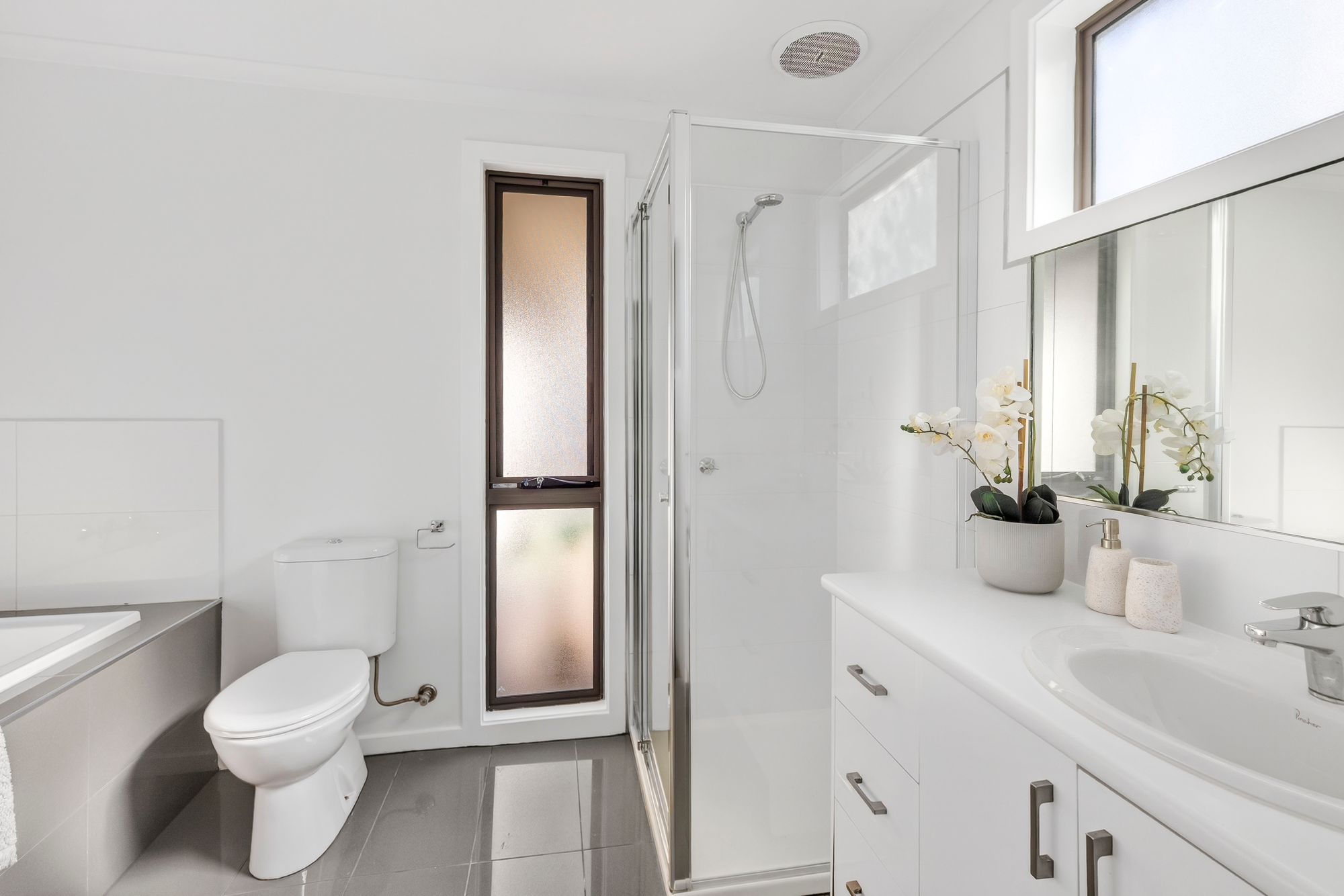3-bedroom house at 31 NATIVE AVENUE, Mount Duneed VIC 3217, Greater Geelong, Victoria