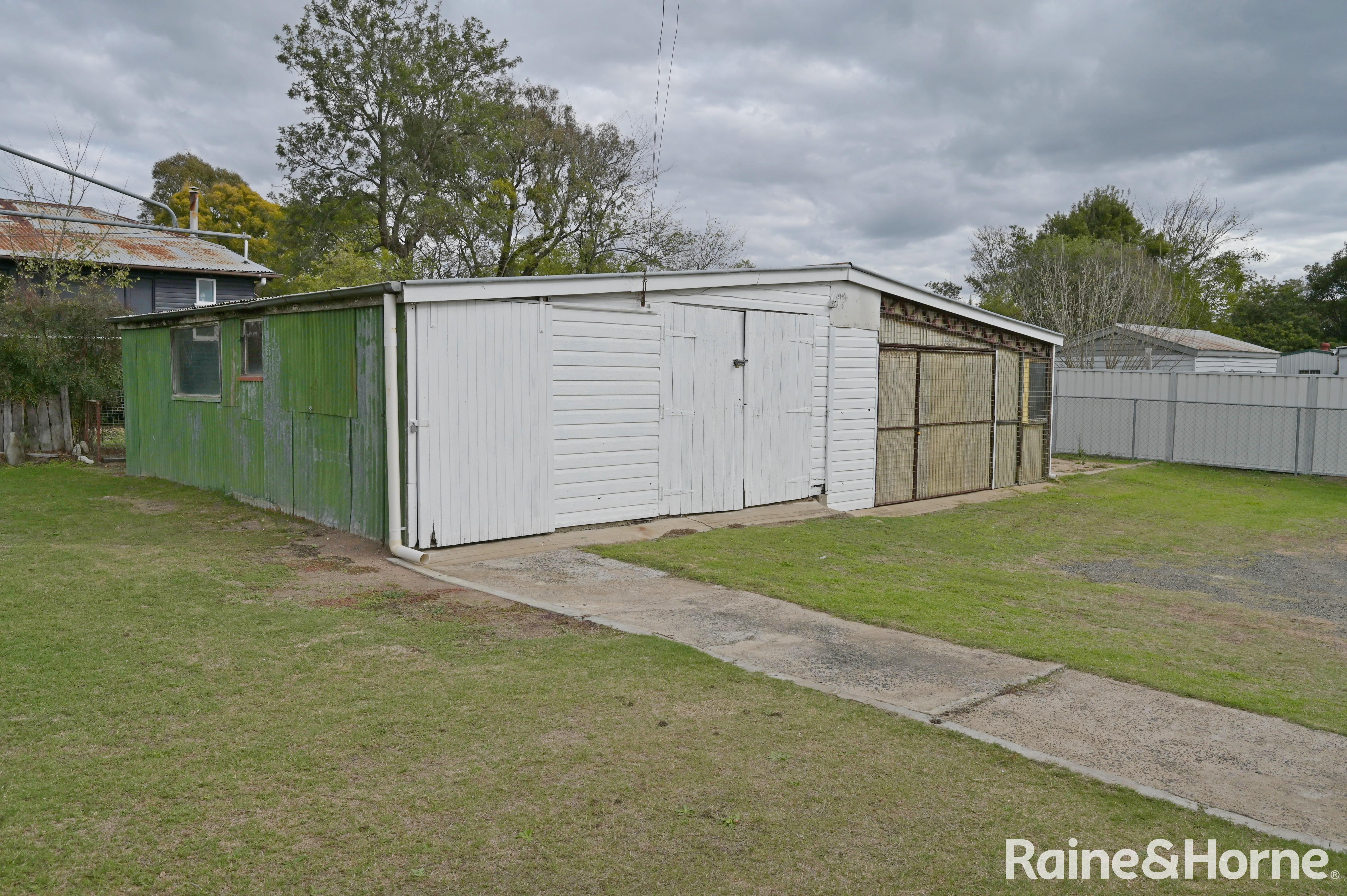4-bedroom house at 64 Wood Street, Warwick, QLD 4370, Southern Downs, Queensland