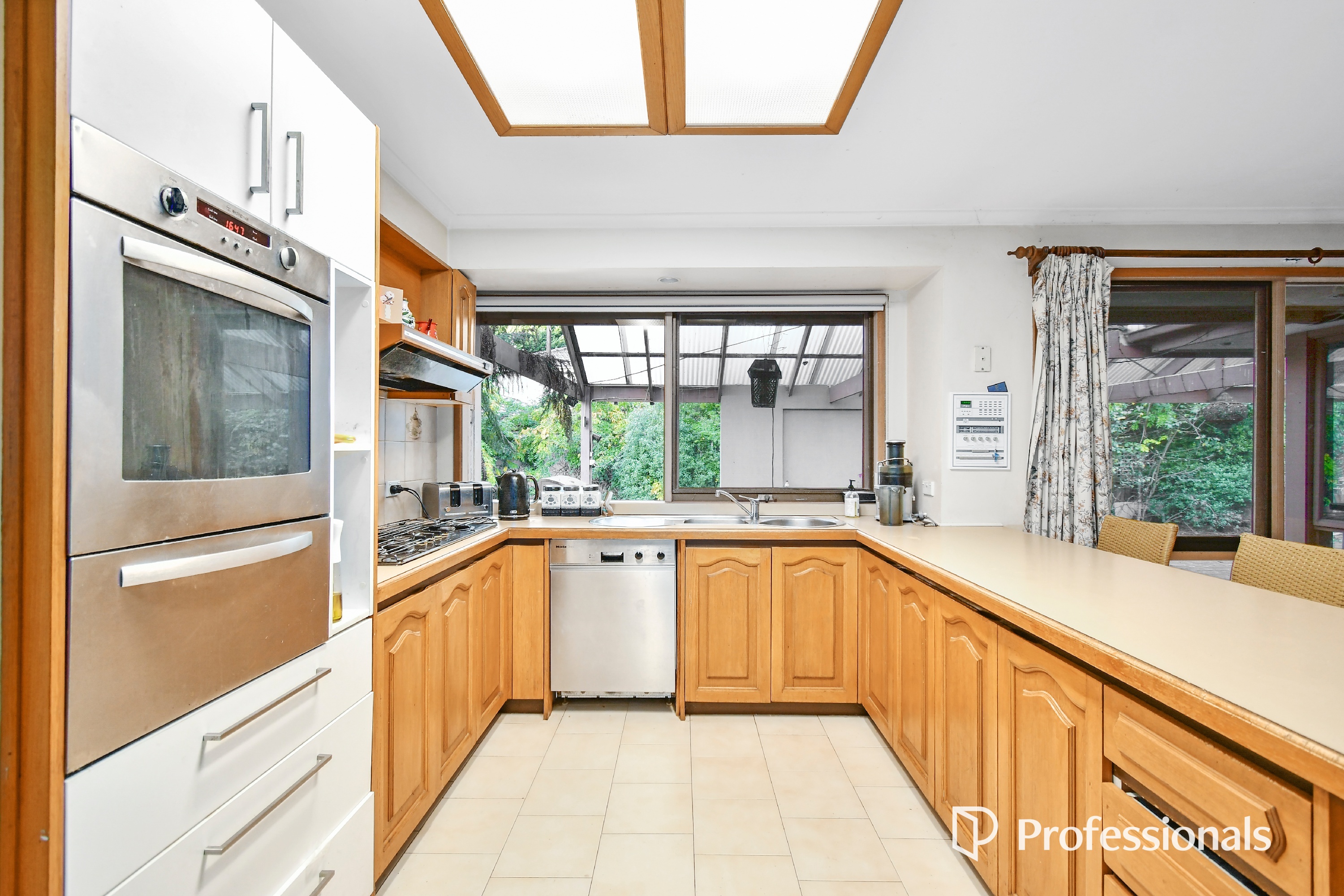28 MURRAY CRESCENT, Rowville VIC 3178 - Image 7