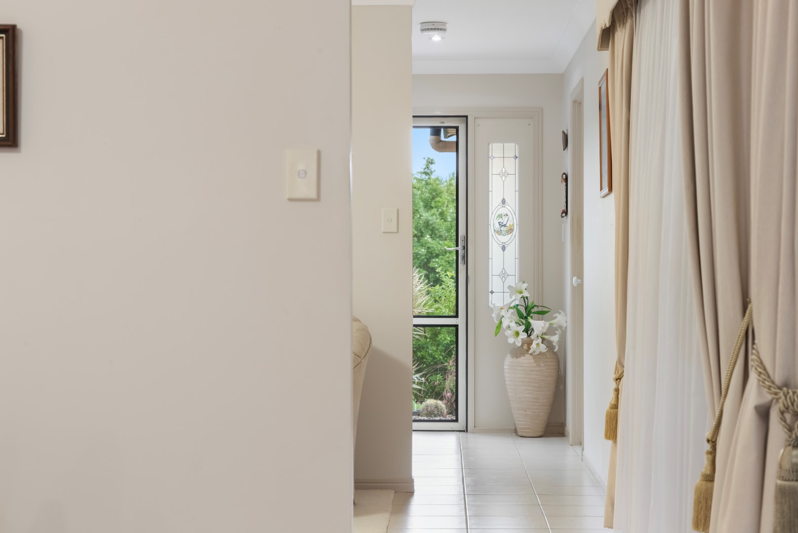 49 Discovery Street, Flinders View, QLD 4305 - Image 10