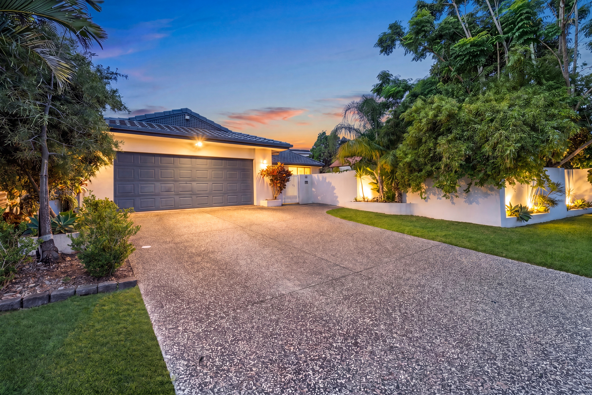 12 WANNEROO COURT, Mermaid Waters QLD 4218 - Image 4