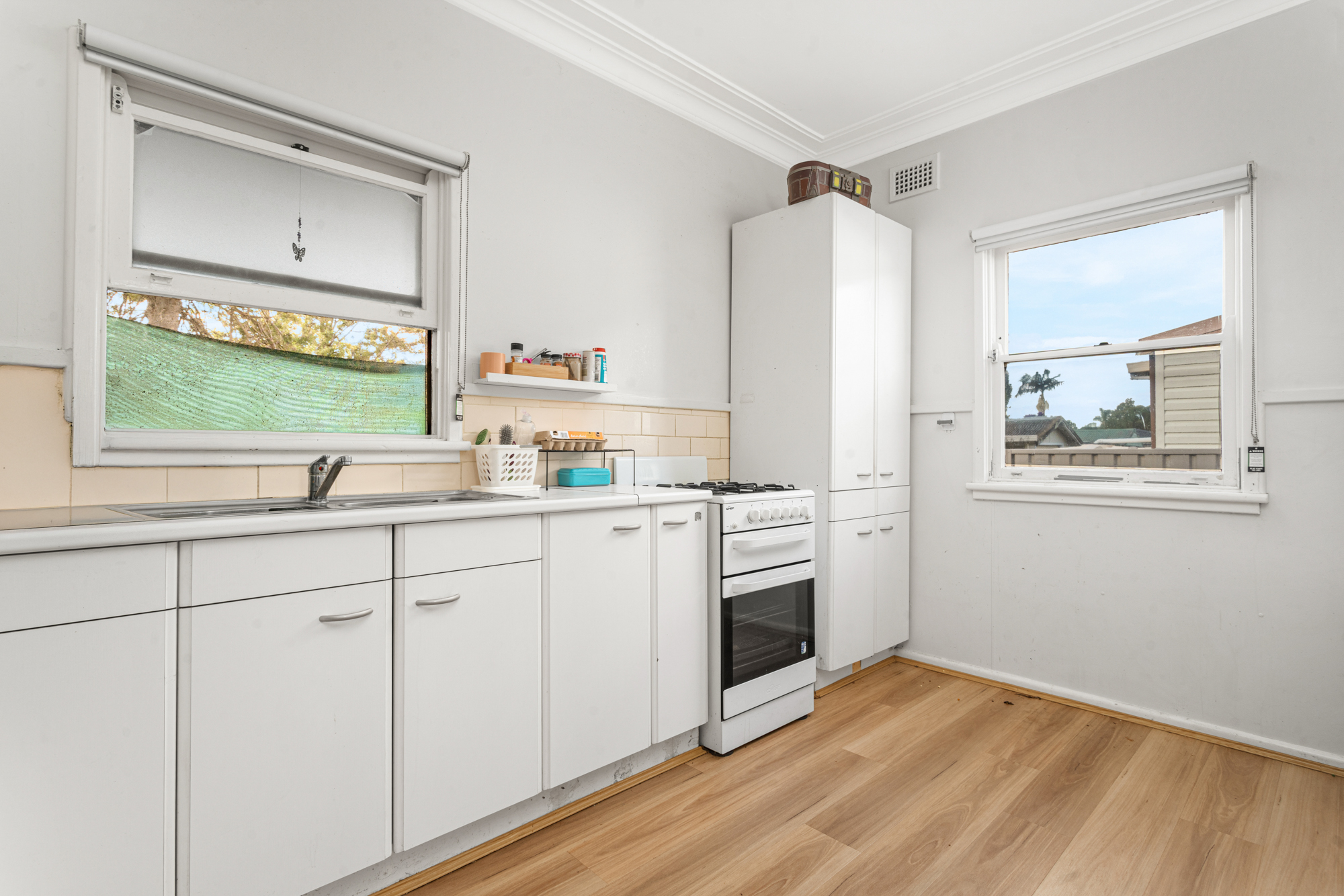 33 Gregory Avenue, Oxley Park, NSW 2760 - Image 9