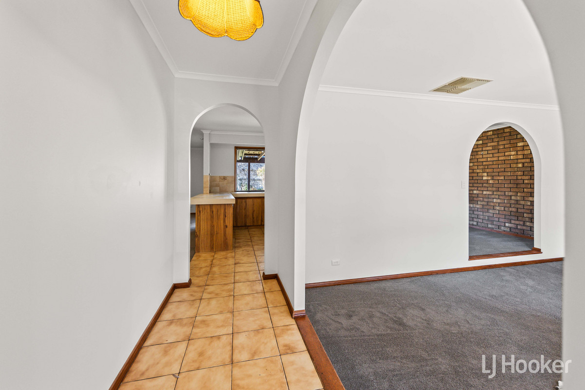 59 Tareena Street, Craigmore, SA 5114 - Image 4