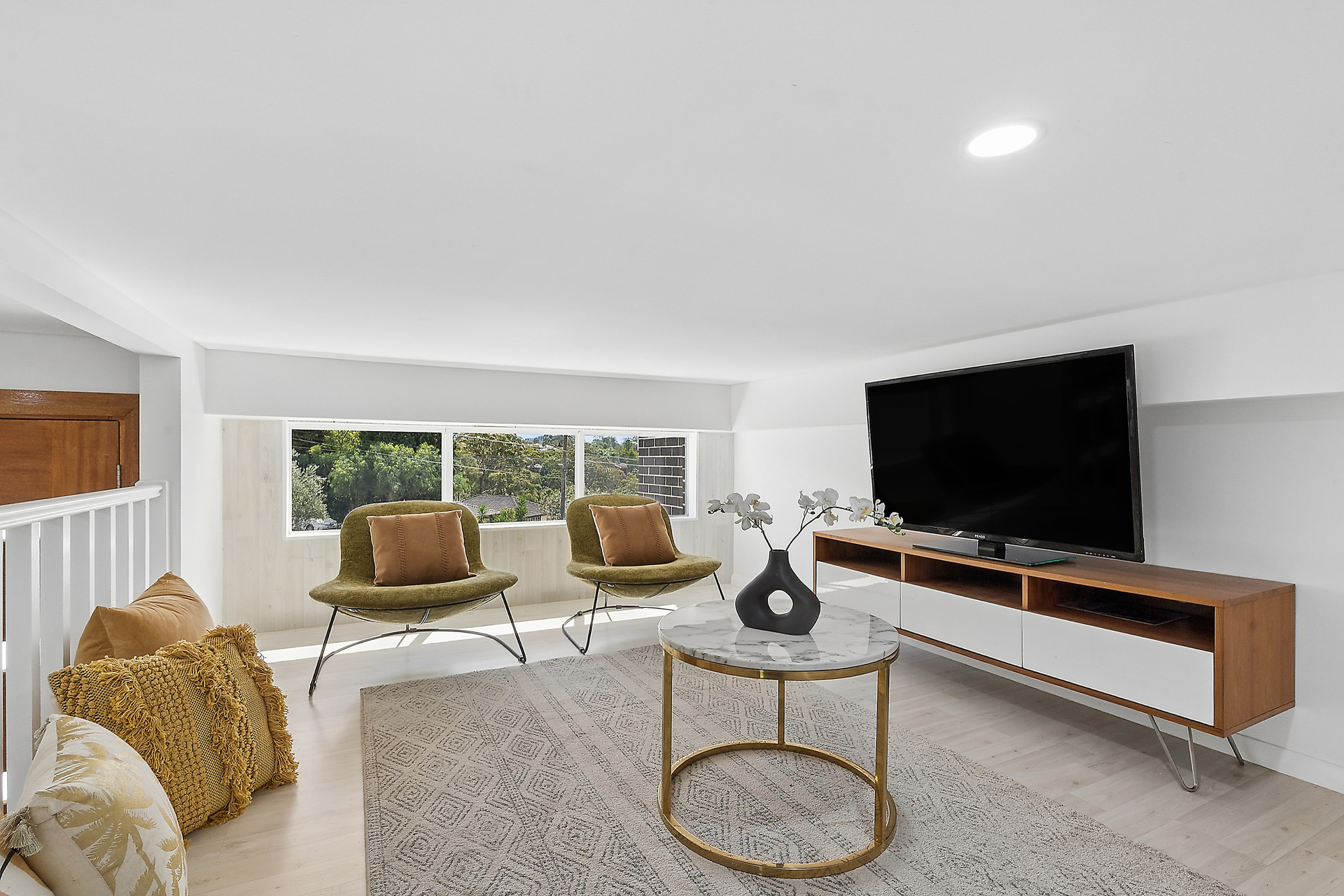 5-bedroom unit at 8 RUDD STREET, East Ryde NSW 2113, Ryde, New South Wales