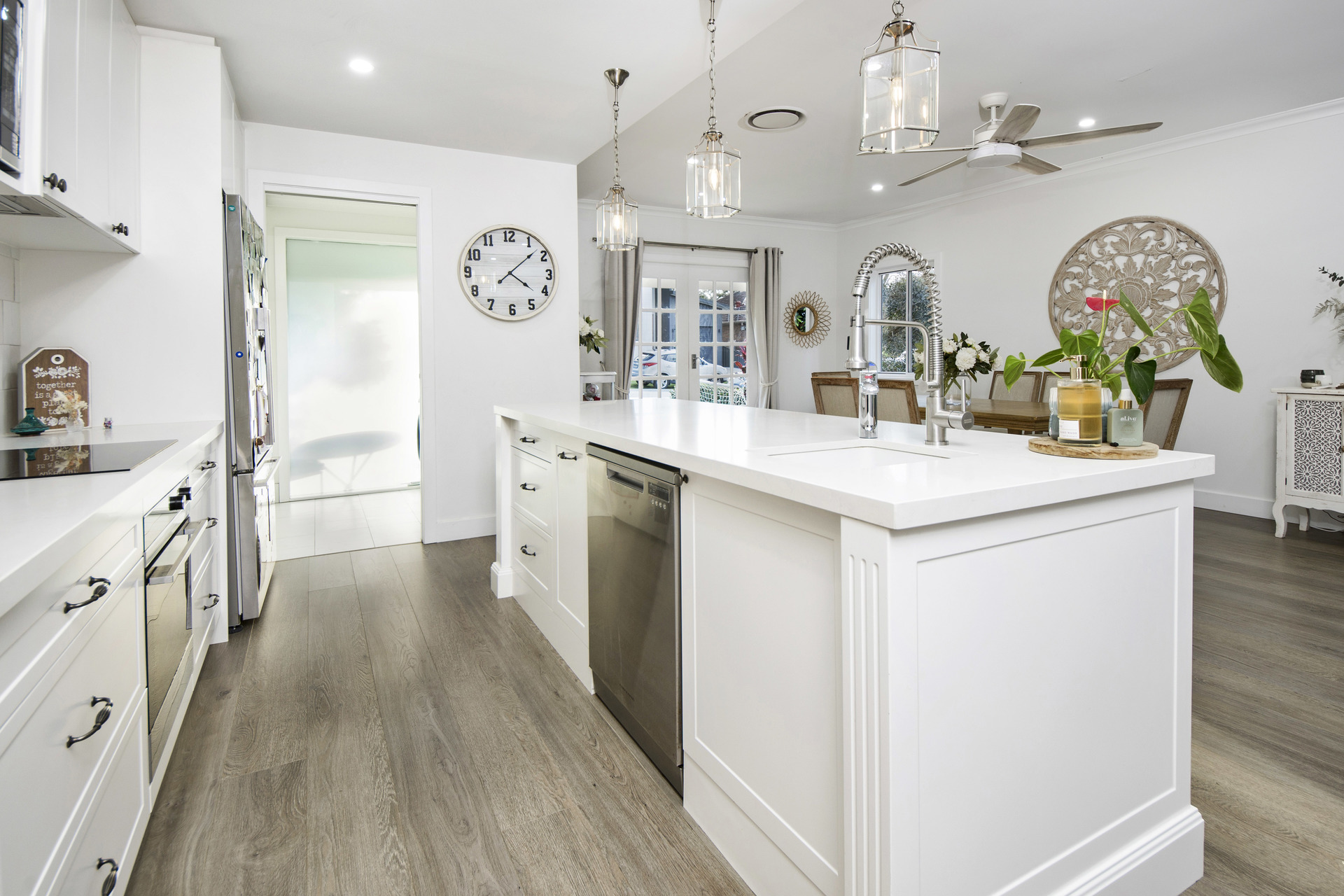 24 BALFOUR AVENUE, Caringbah NSW 2229 - Image 9