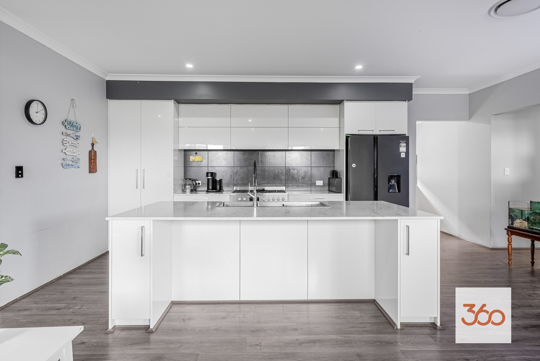 2 WRAYSBURY ROAD, Aveley WA 6069 - Image 4