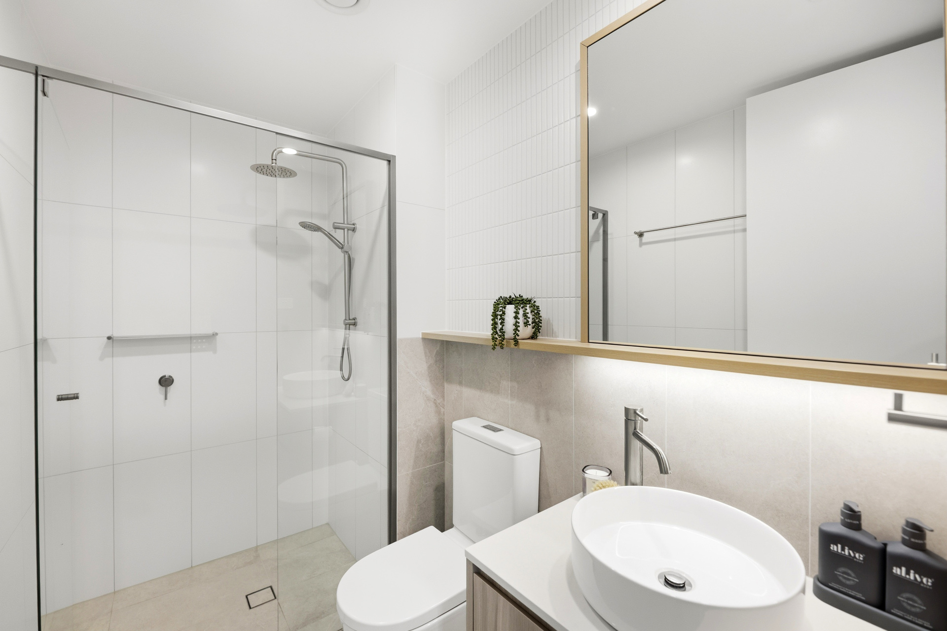 1602/6 Second Avenue, Burleigh Heads, Qld, 4220 - Image 10