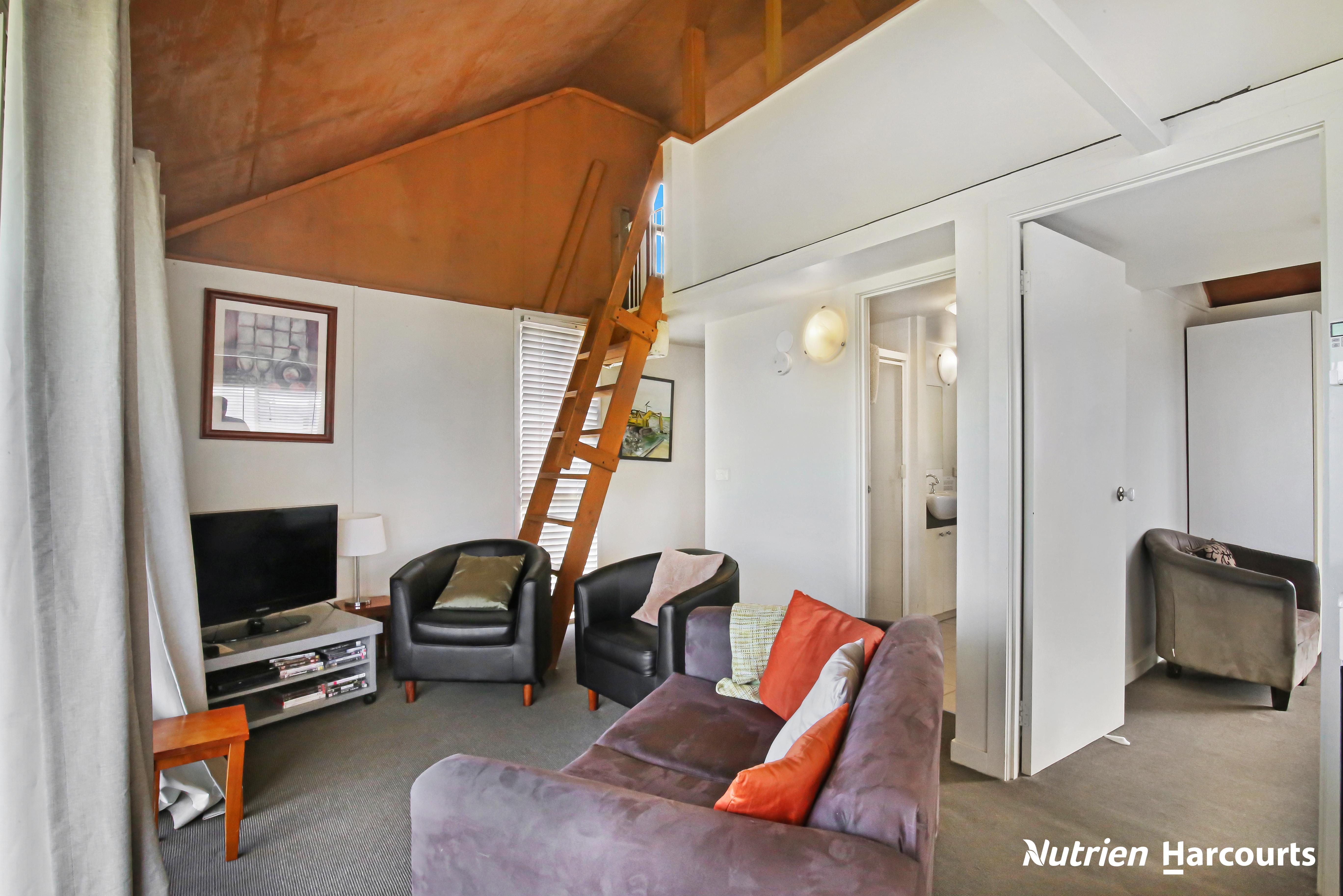 8-bedroom house at 19 Wharf Street, Port Albert, VIC 3971, Wellington, Victoria