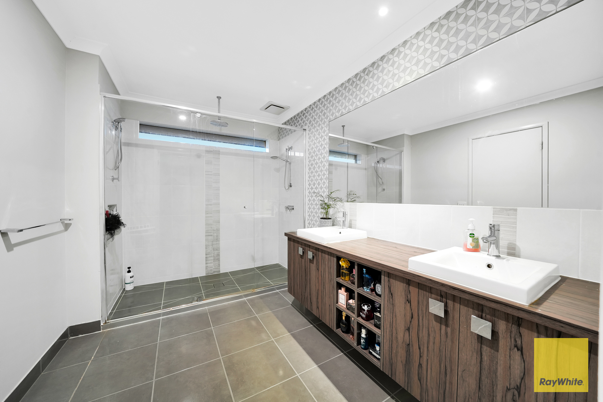 5-bedroom house at 676 Armstrong Road, Wyndham Vale, VIC 3024, Wyndham, Victoria
