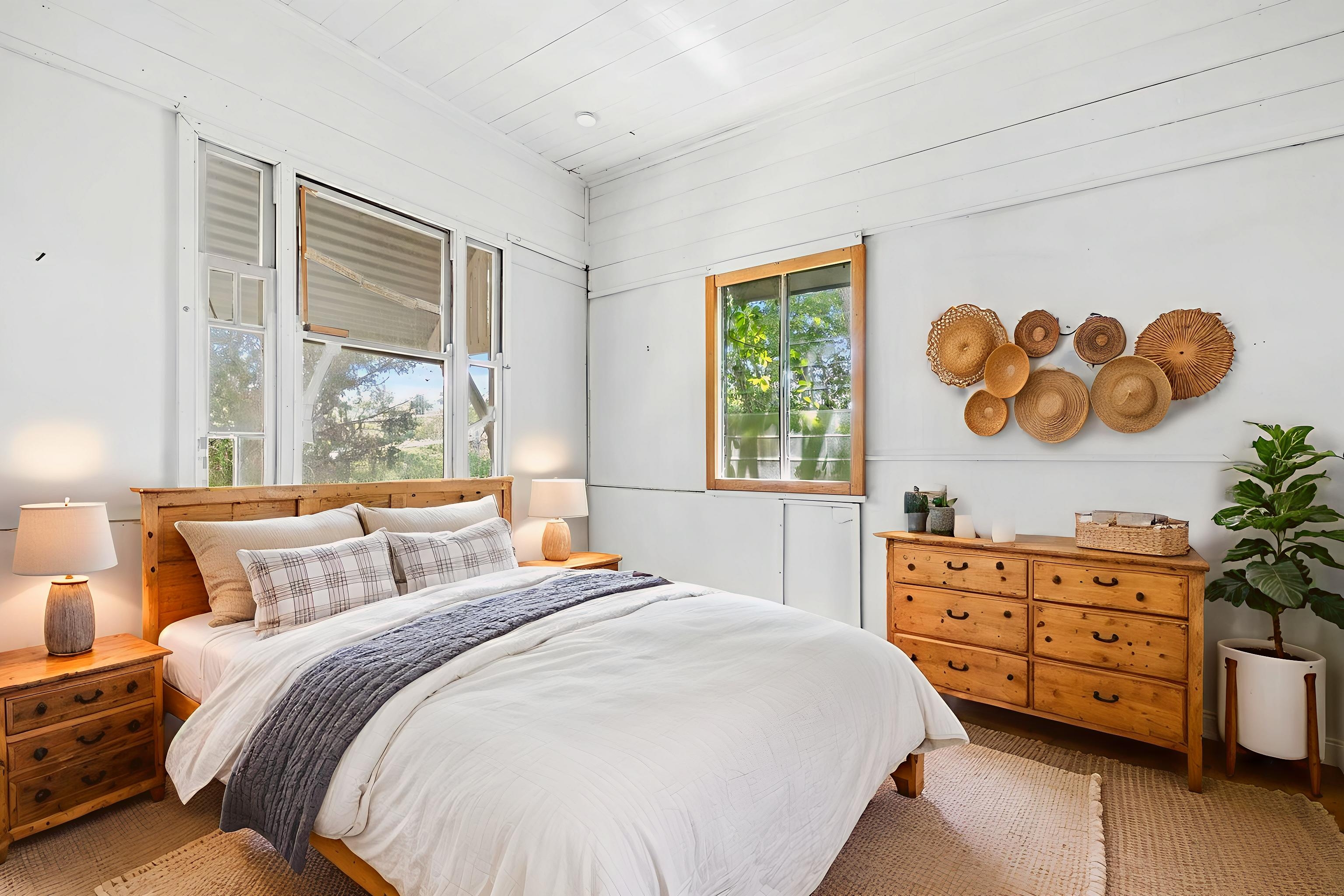 25 Hall Street, Mount Morgan, QLD 4714 - Image 3