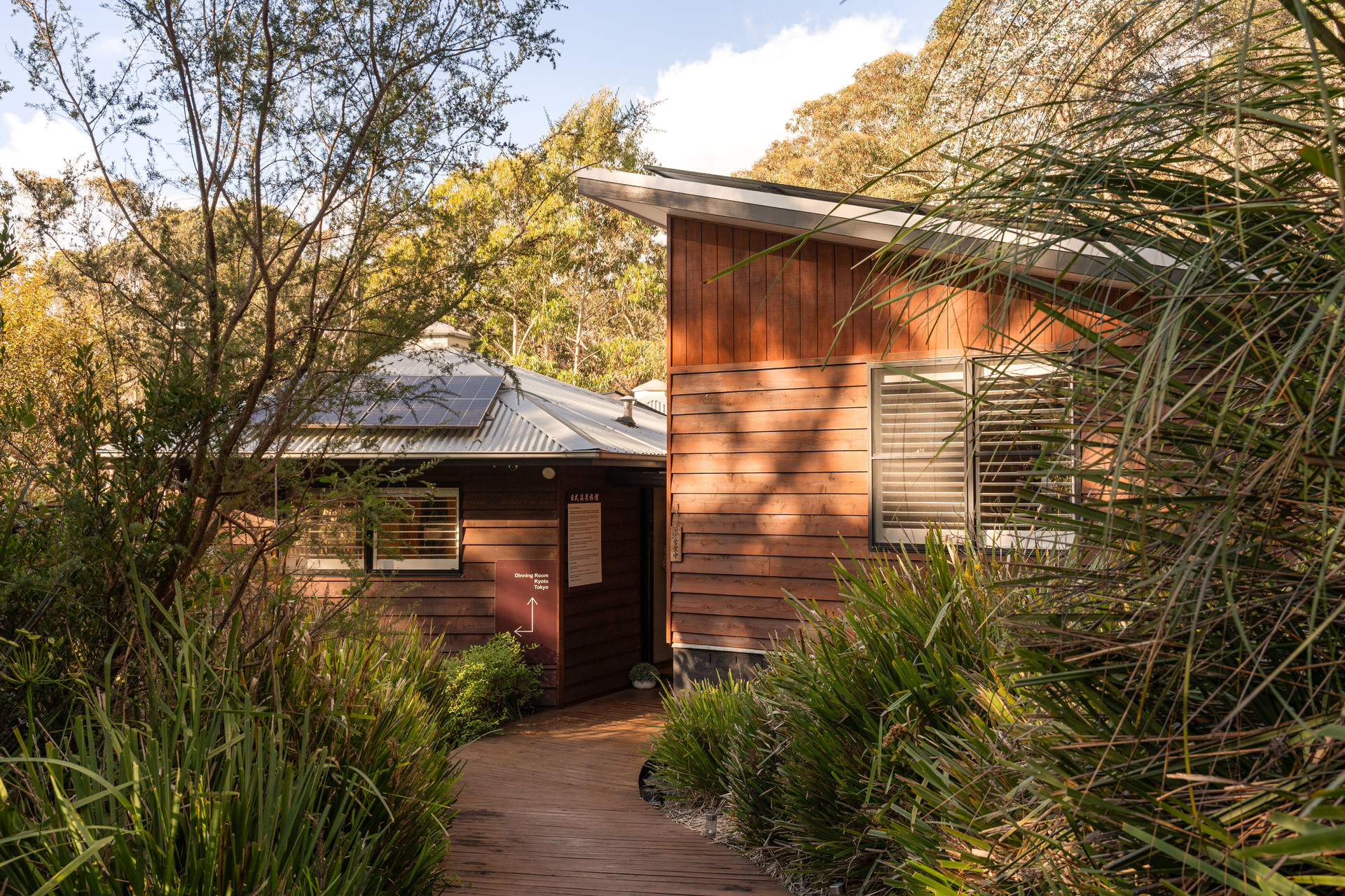 6-bedroom house at 46 EXPLORERS ROAD, Katoomba NSW 2780, Blue Mountains, New South Wales