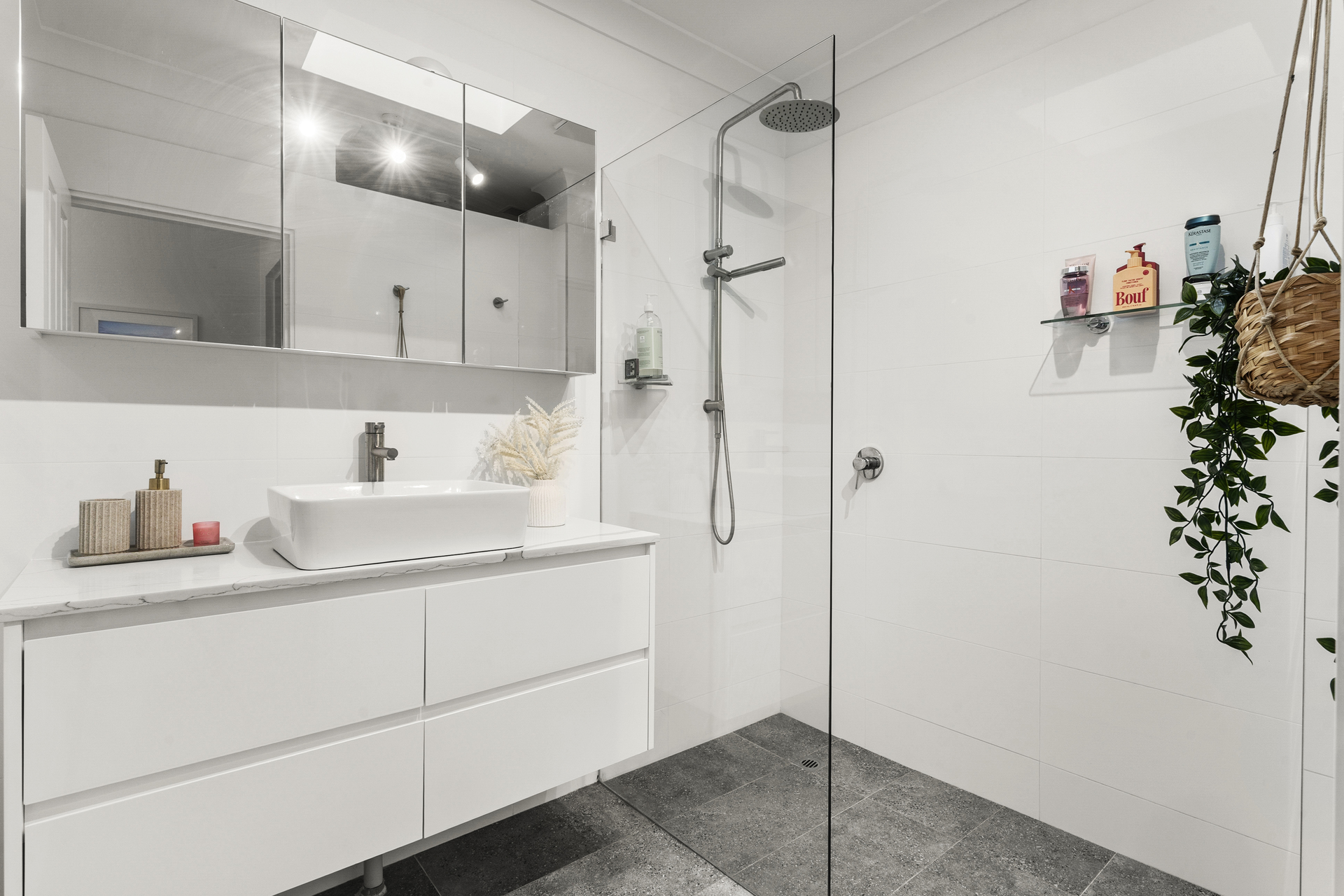 2-bedroom unit at 9 16-24 CHAPMAN STREET, GYMEA NSW 2227, Sutherland, New South Wales