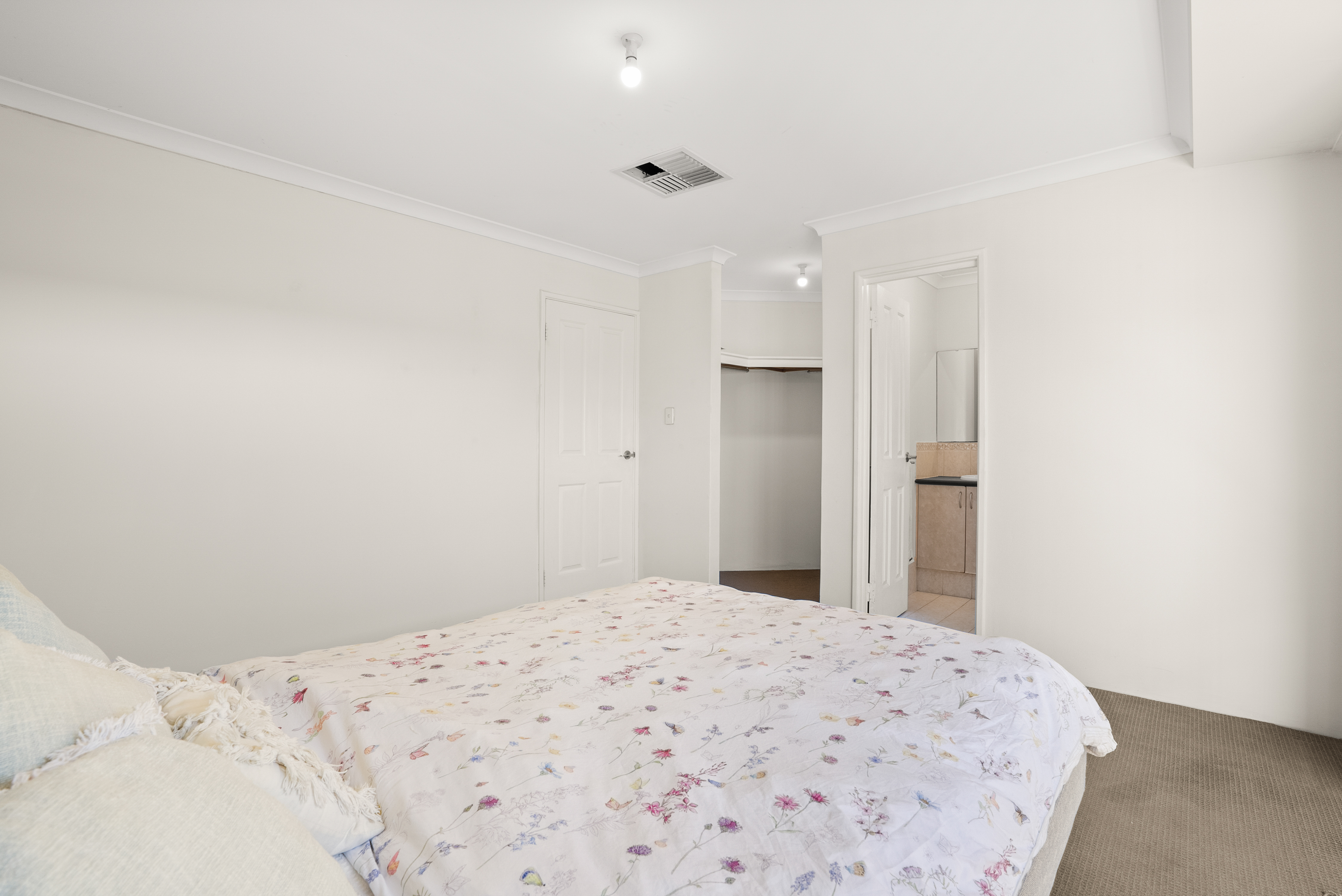 25 SEAWIND DRIVE, Rockingham WA 6168 - Image 8