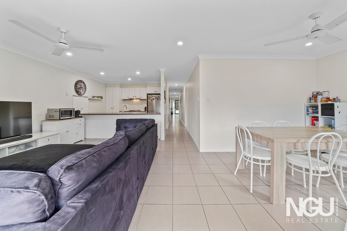 19 Coldstream Way, Holmview, QLD 4207 - Image 3