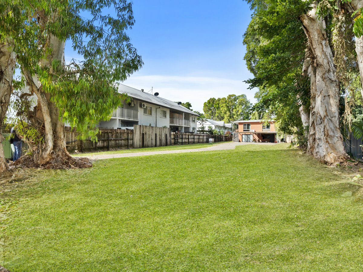 7-bedroom house at 10 Mayers Street, Manunda, QLD 4870, Cairns, Queensland