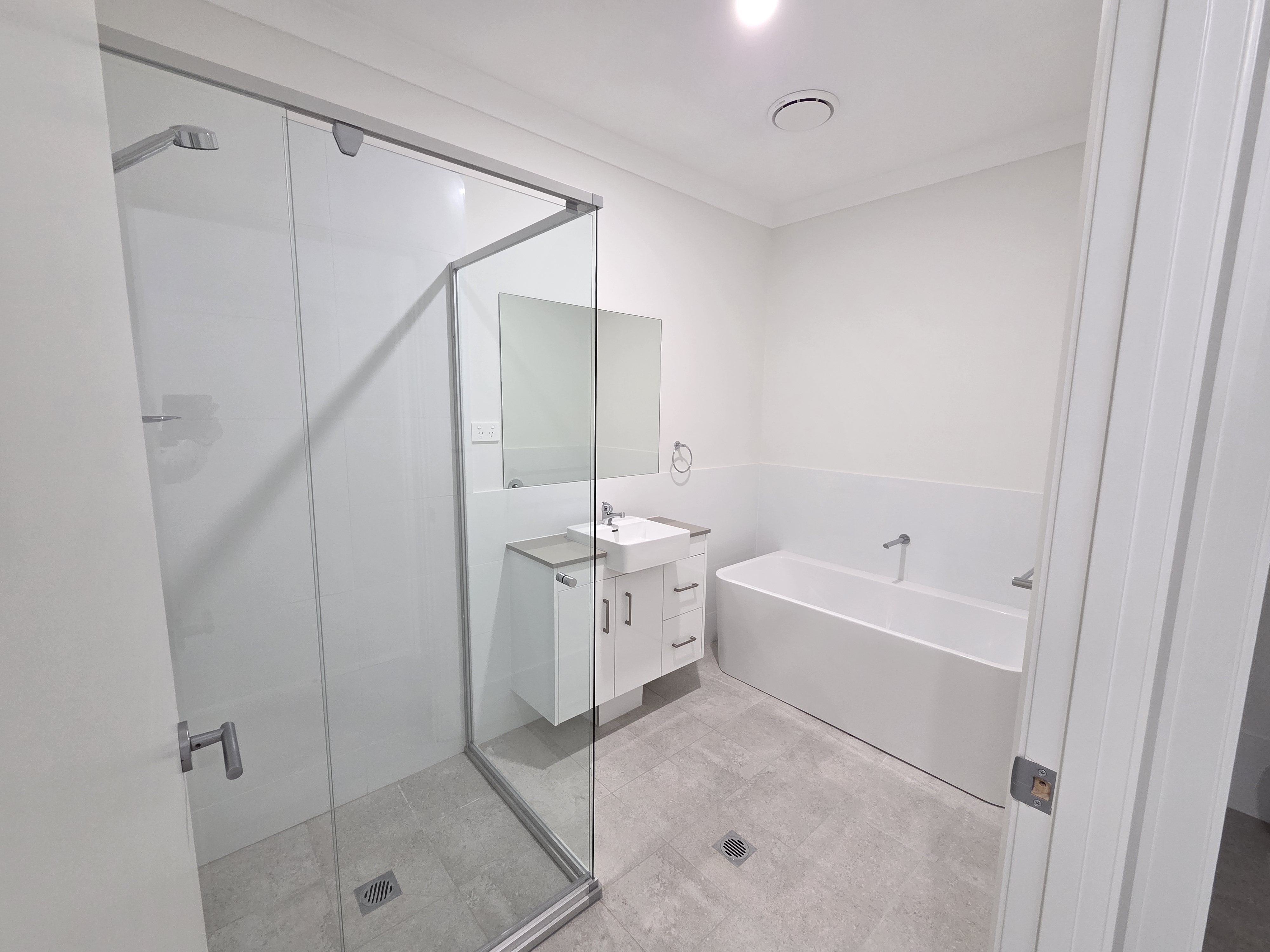 3-bedroom unit at Unit 2/18 Crossing Street, Bellbird, Nsw, 2325, Cessnock, New South Wales