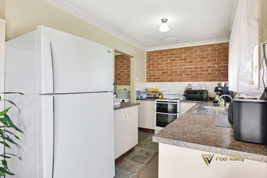 4-bedroom unit at 1/24 Nancy Street, South Tamworth, NSW 2340, Tamworth, New South Wales