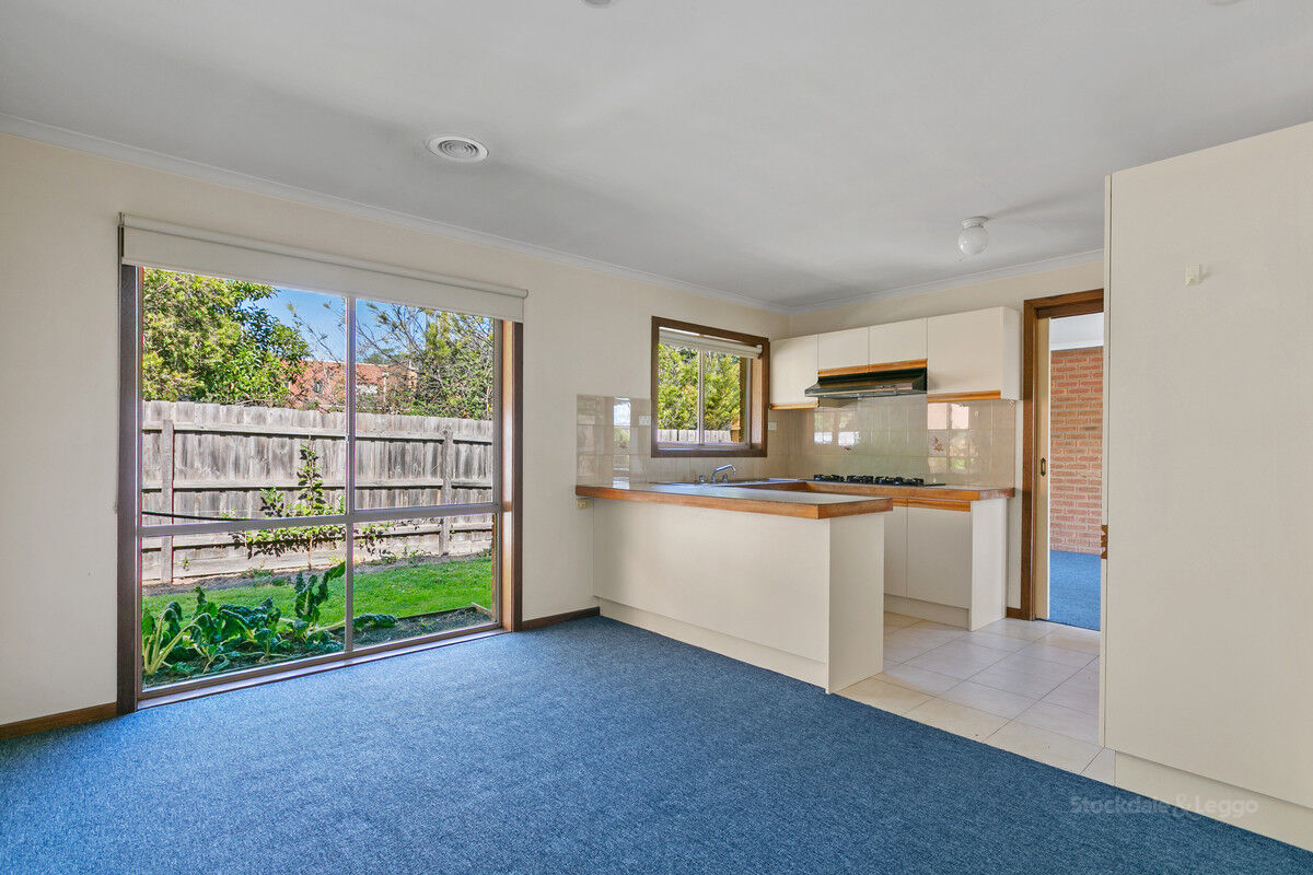 30 70 GREENHILLS ROAD, BUNDOORA VIC 3083 - Image 4
