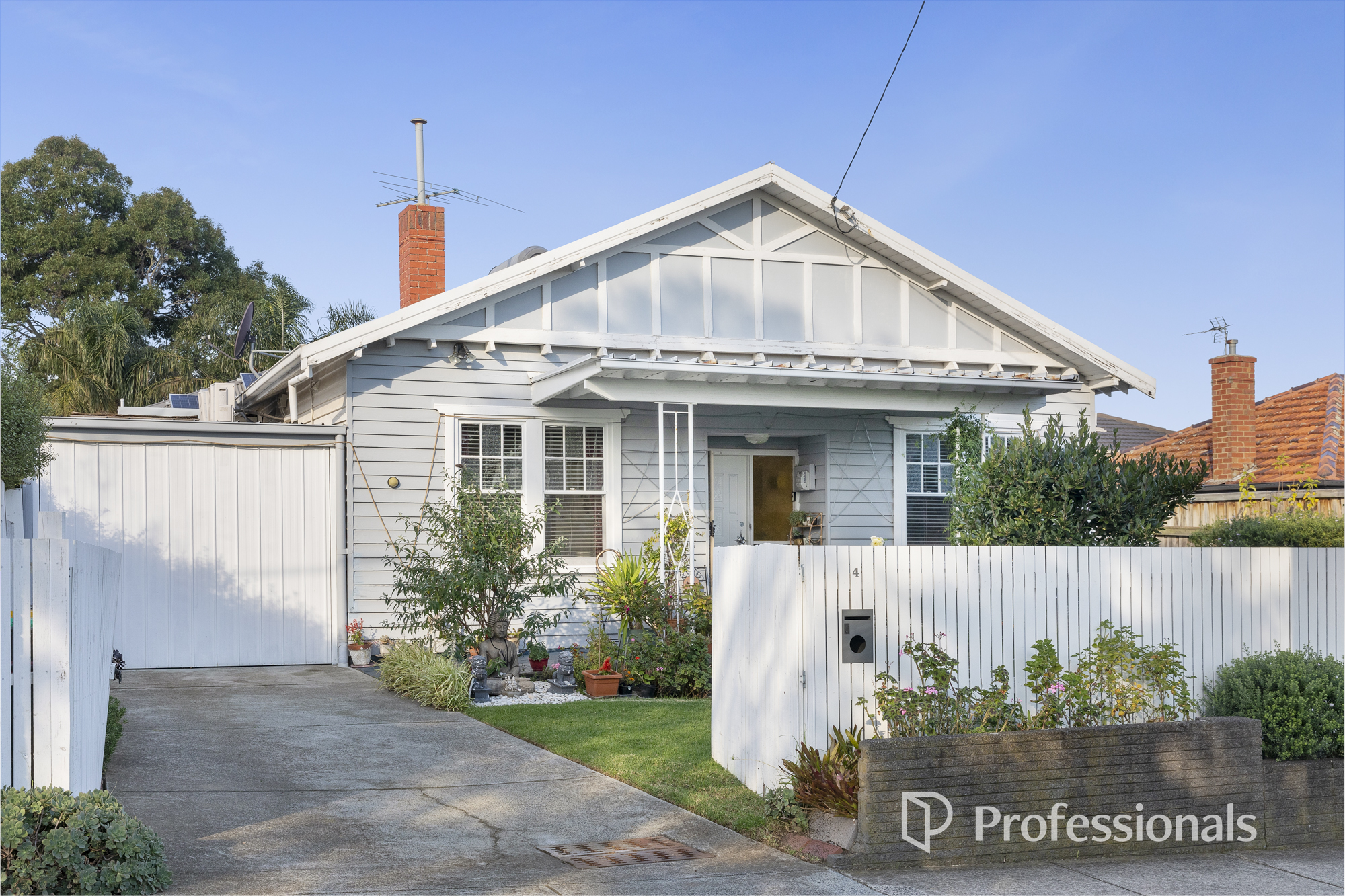 4 BALMORAL AVENUE, Bentleigh VIC 3204 - Image 3