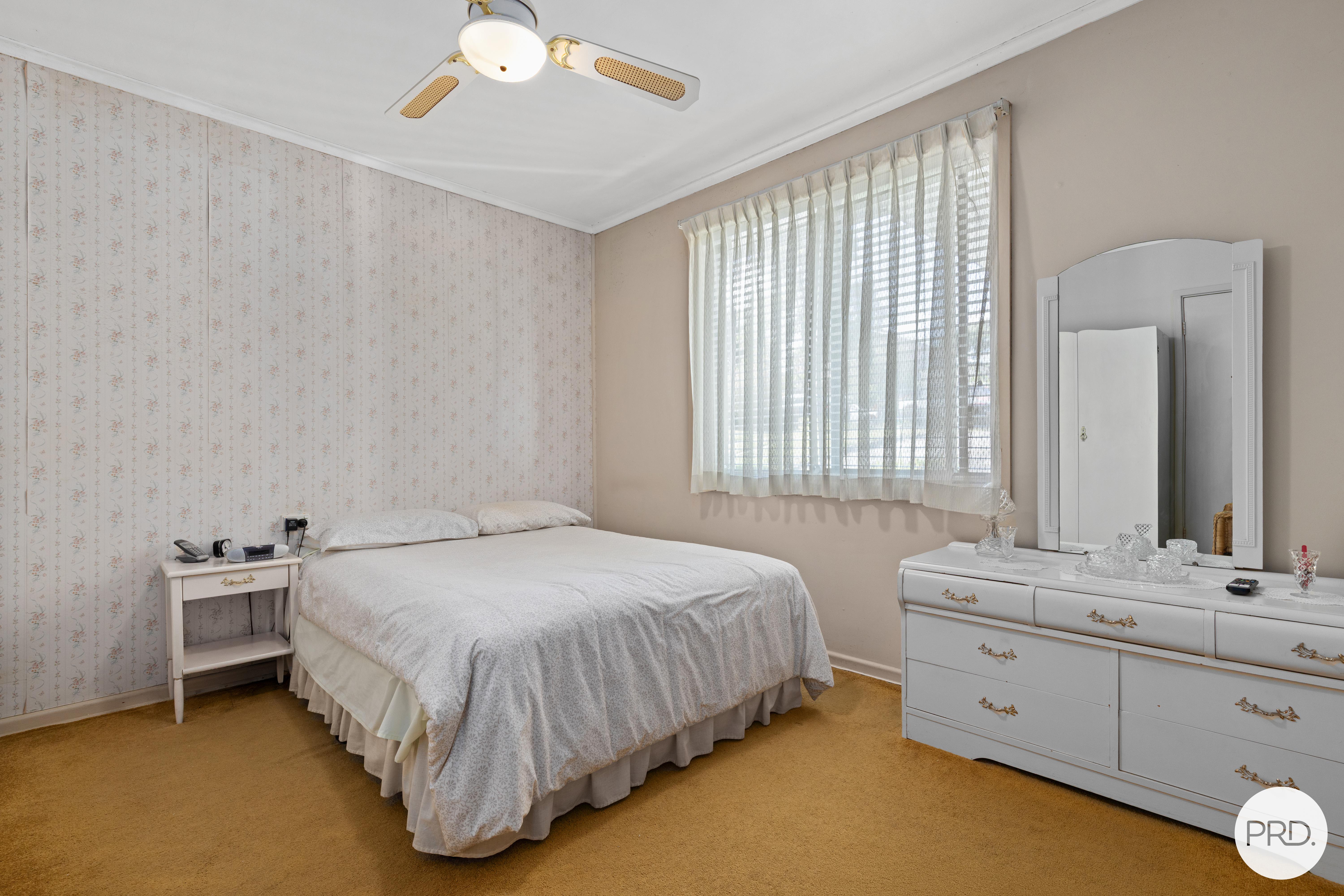 16 SEAFORTH AVENUE, Oatley NSW 2223 - Image 8