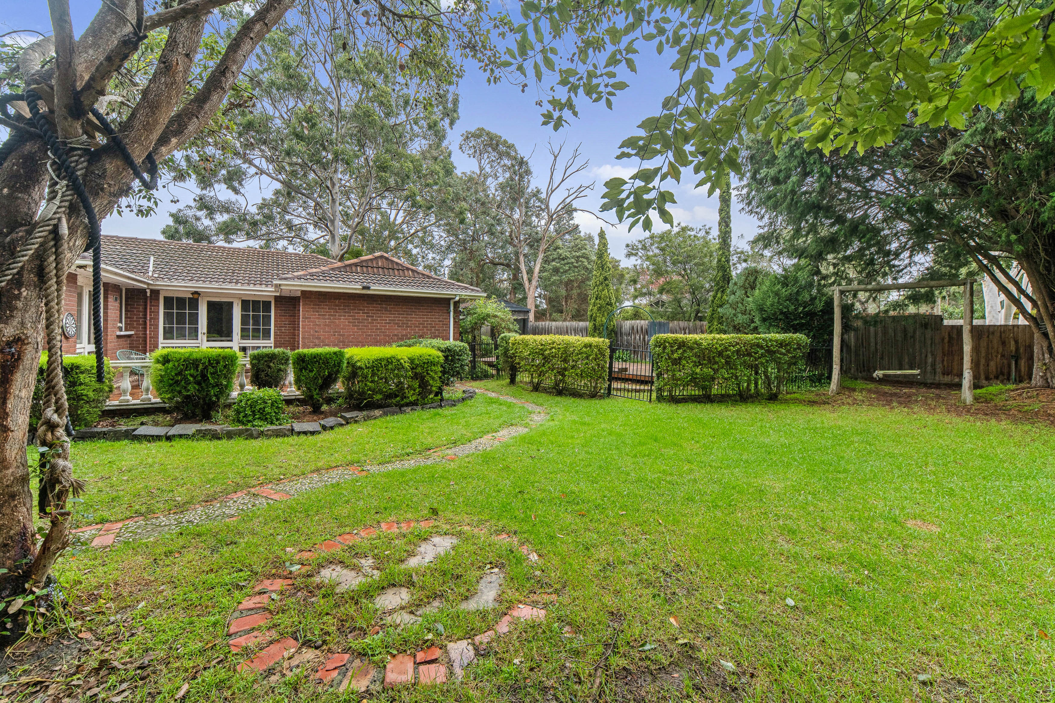 10 Bundarra Court, Vermont South, VIC 3133 - Image 4