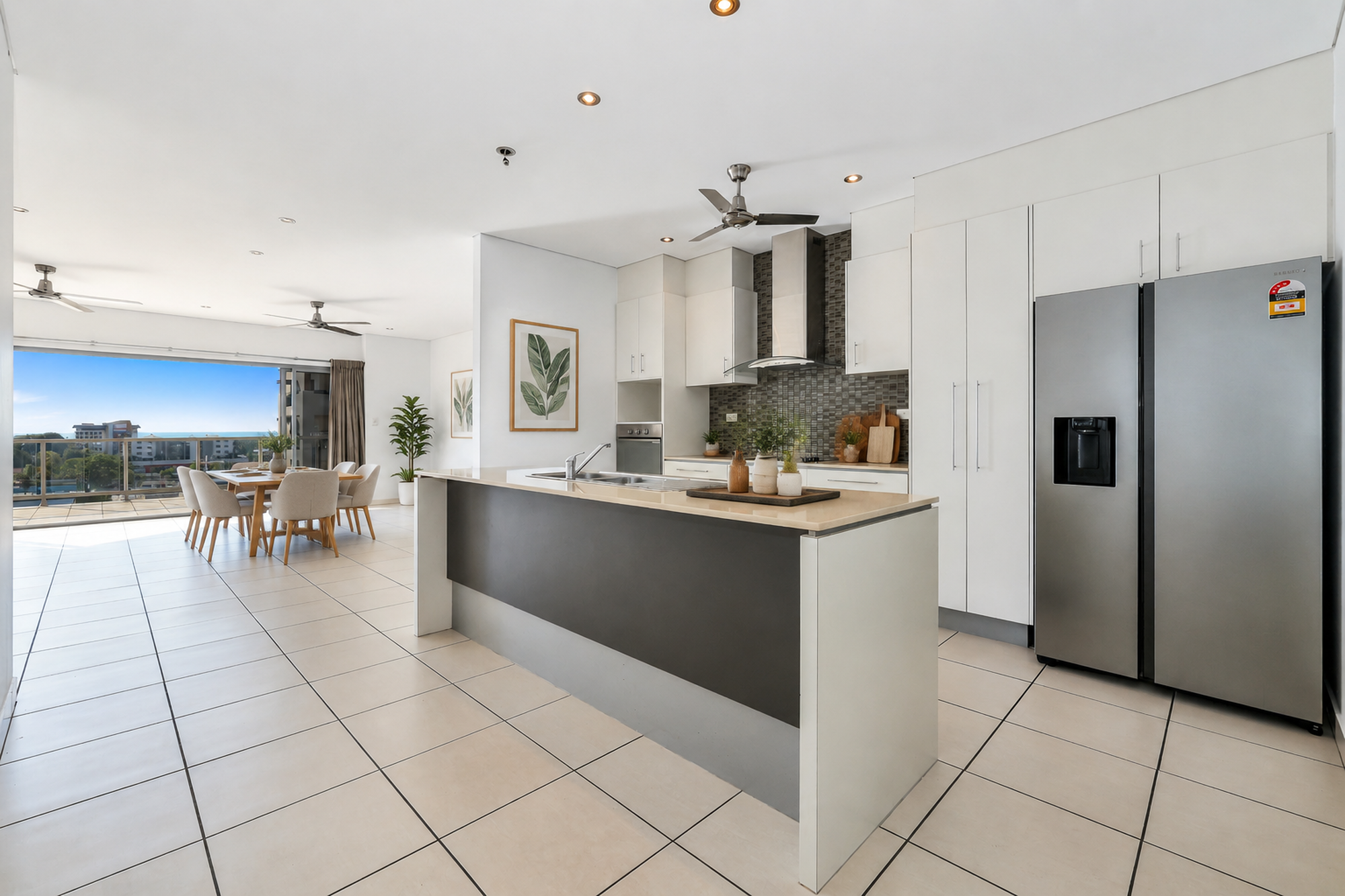 12/44 Mclachlan Street, Darwin City, NT 0800 - Image 2
