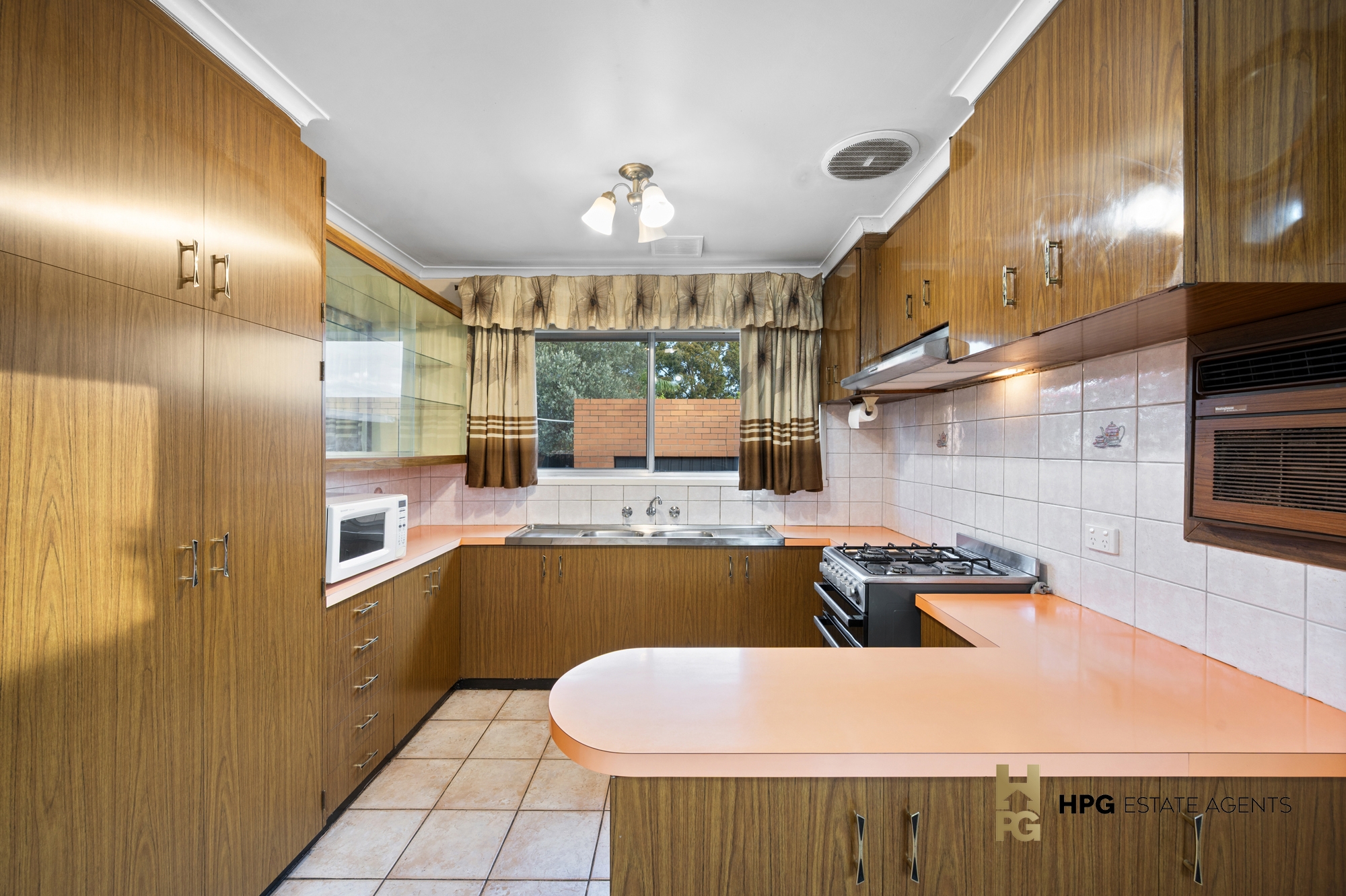 33 CATHERINE AVENUE, Tullamarine VIC 3043 - Image 5