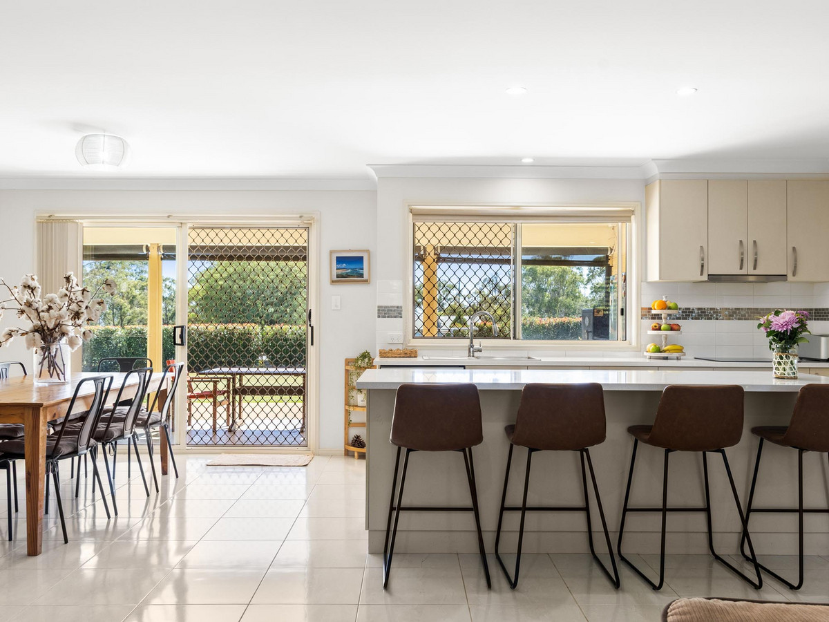 3 FRONTIER COURT, Gowrie Junction QLD 4352 - Image 7