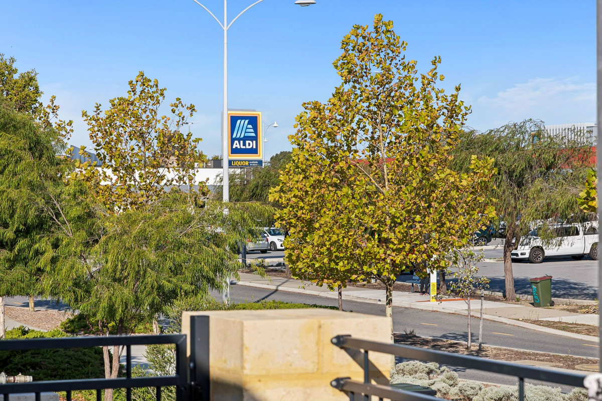 4-bedroom house at 40 Jewel Way, Banksia Grove, Wa, 6031, Wanneroo, Western Australia