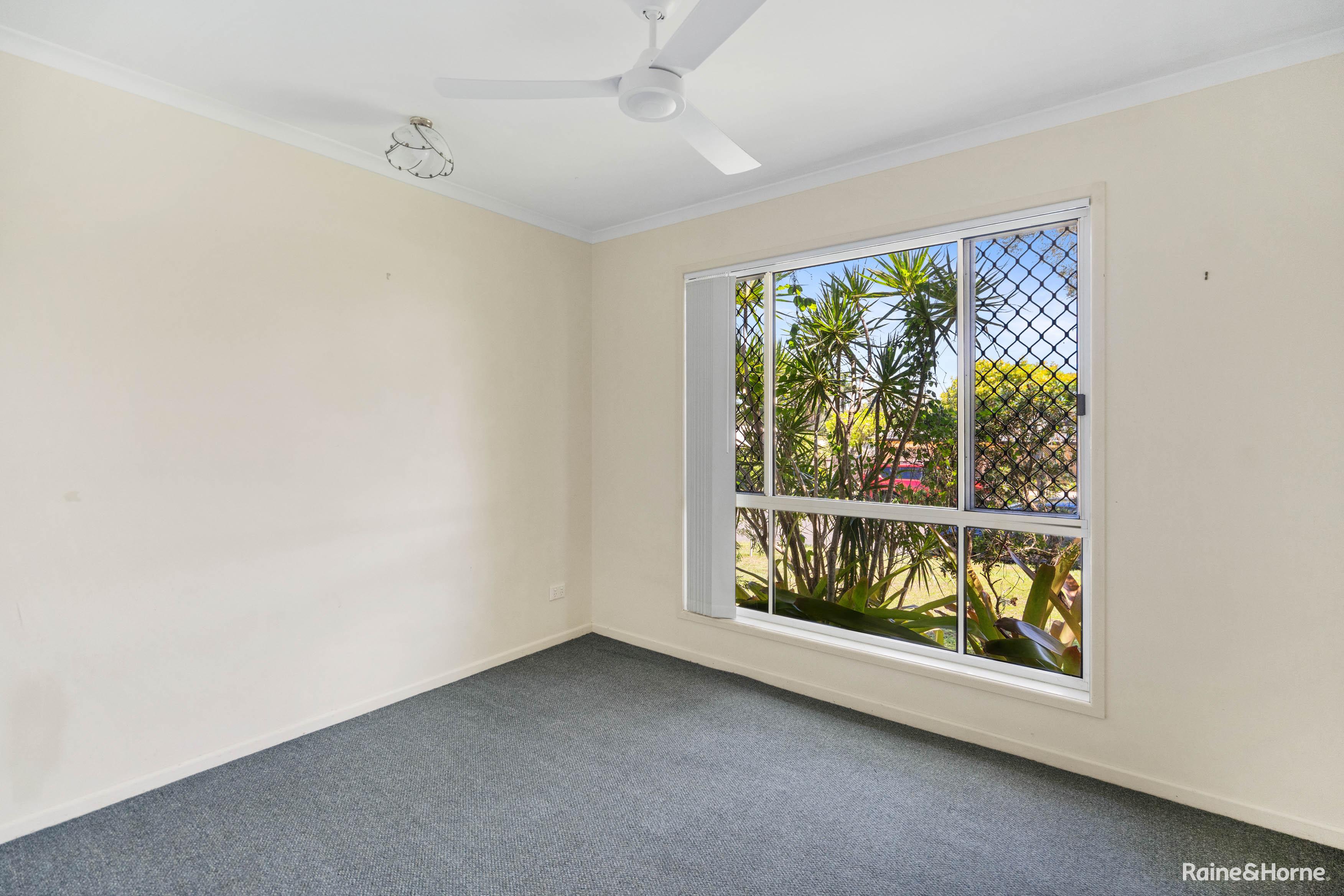 152 HAMMOND STREET, Urangan QLD 4655 - Image 5