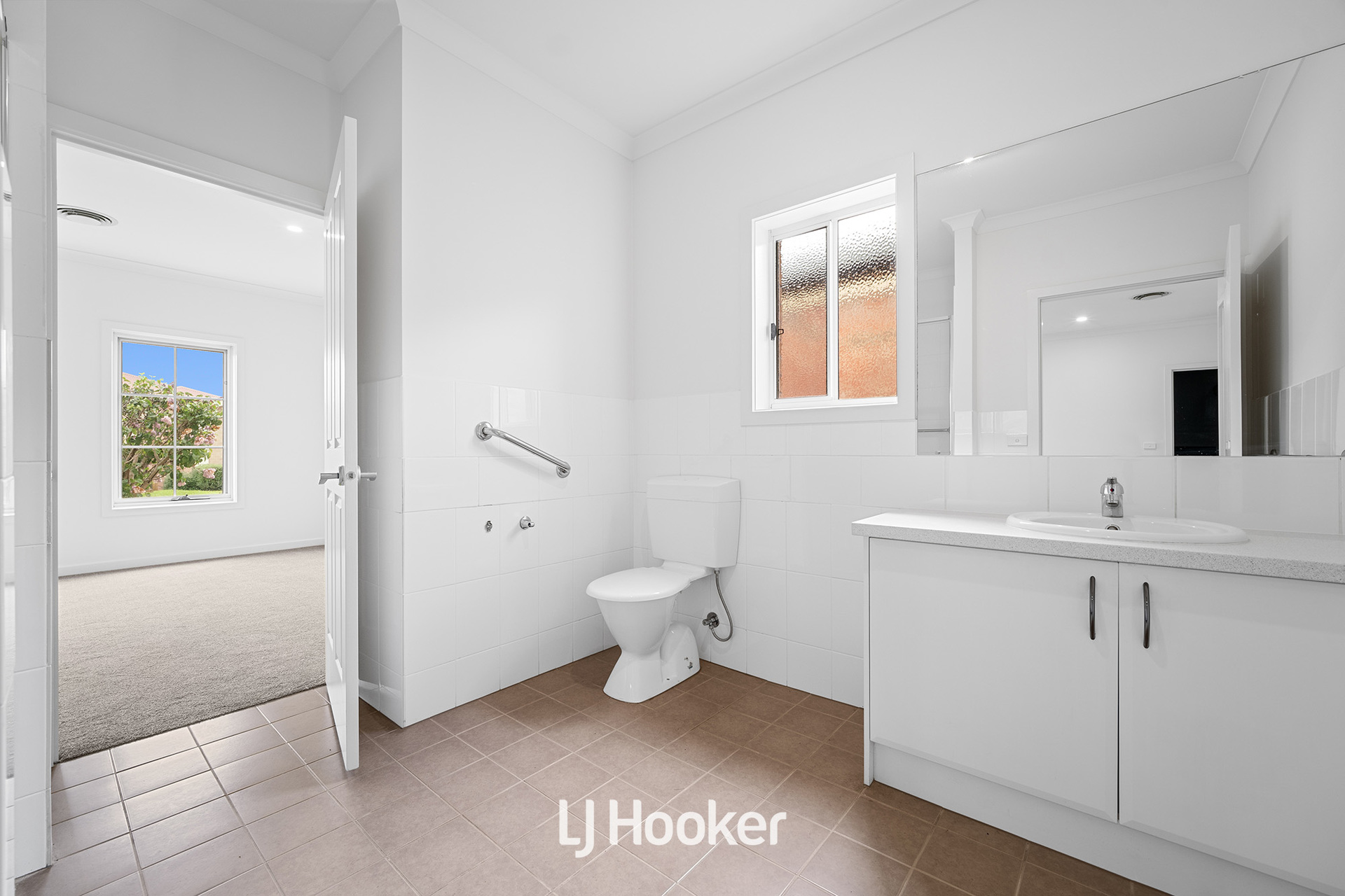 3-bedroom unit at 2/8 Saffron Drive, Hallam, VIC 3803, Casey, Victoria