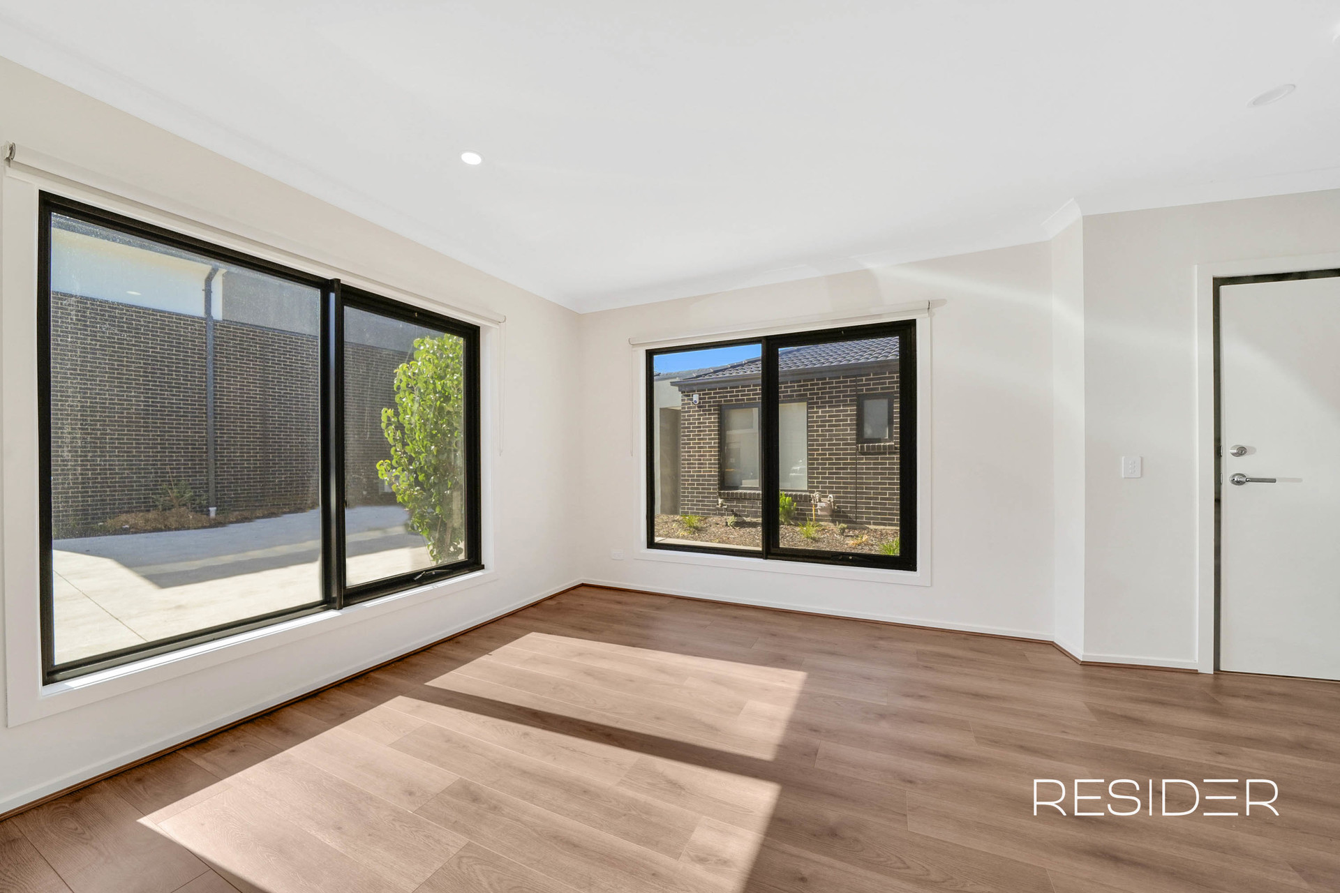 23 Midnight Circuit, South Morang, Vic, 3752 - Image 3