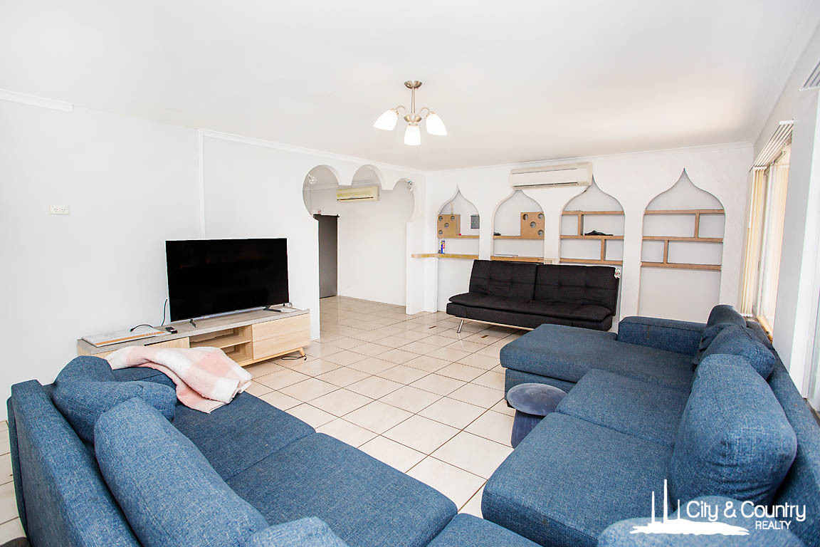 13 JANE STREET, Mornington QLD 4825 - Image 8