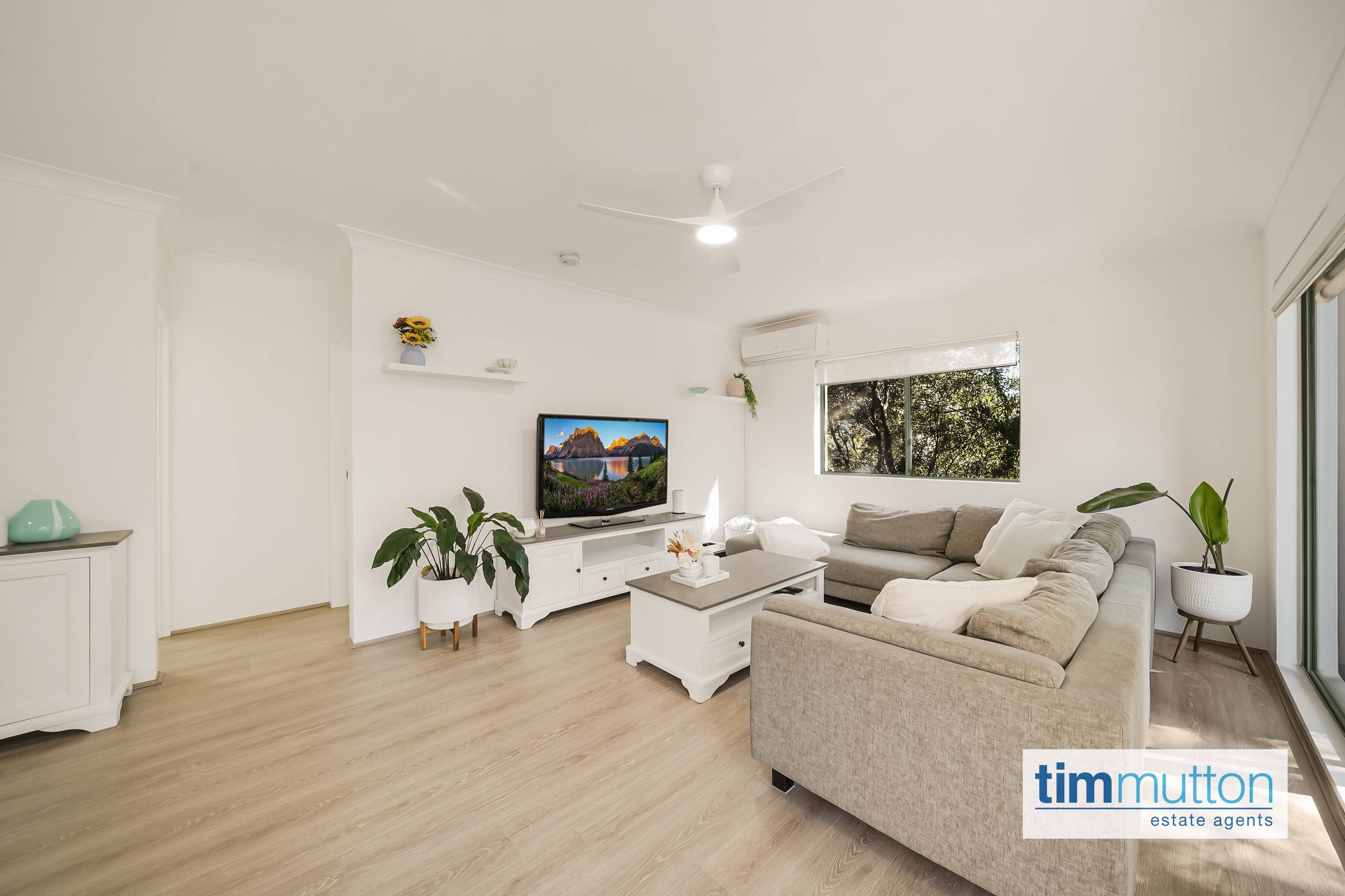 8/16 Frank Oliveri Drive, Chipping Norton, NSW 2170 - Image 1