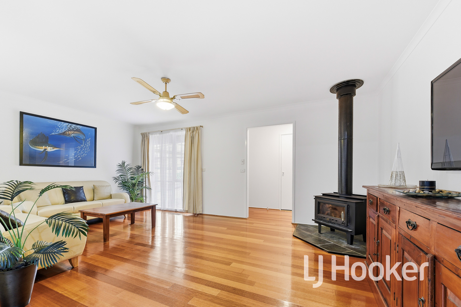 29 SAFFRON DRIVE, Hallam VIC 3803 - Image 2
