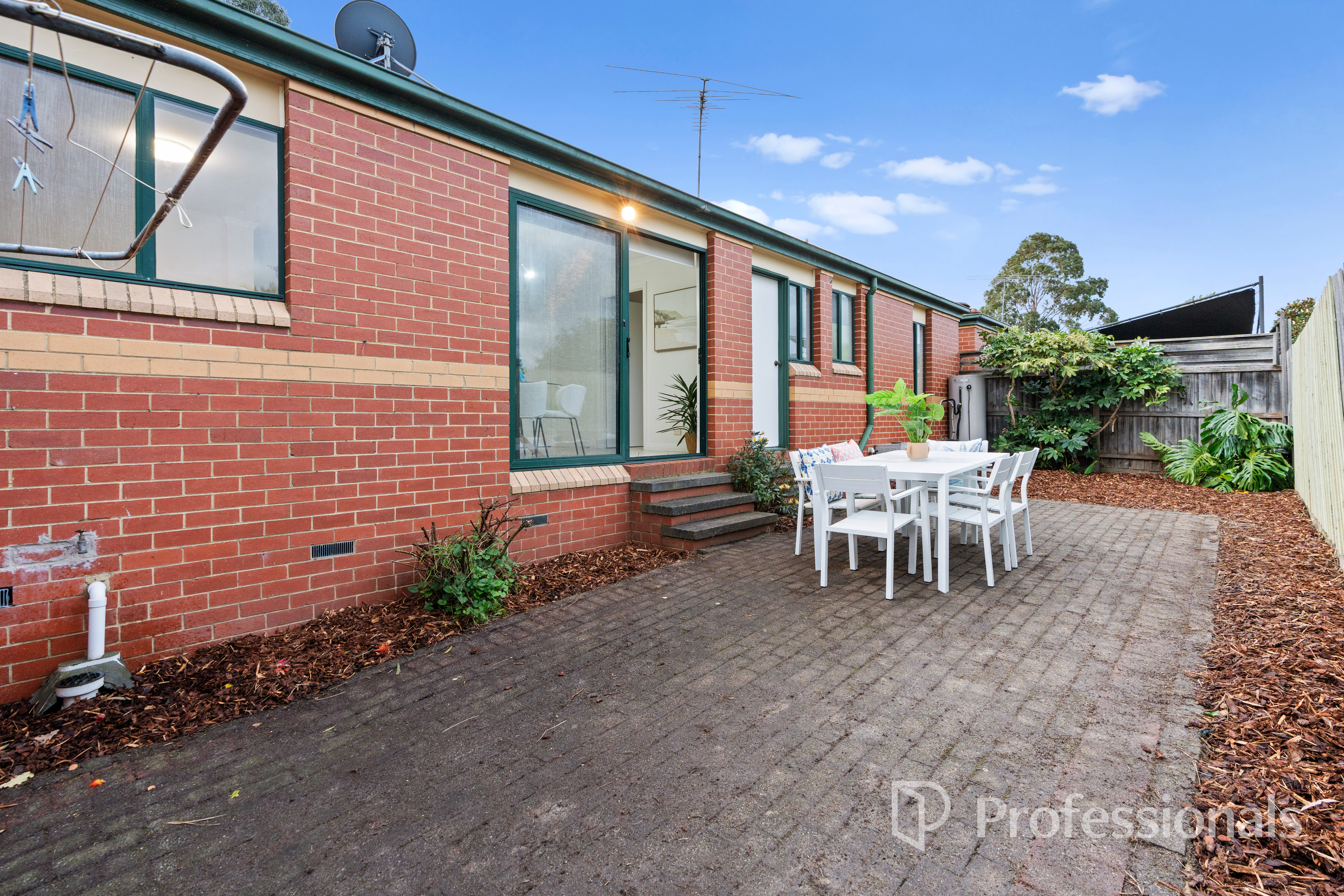 3-bedroom unit at 18 15 LEWIS ROAD, WANTIRNA SOUTH VIC 3152, Knox, Victoria