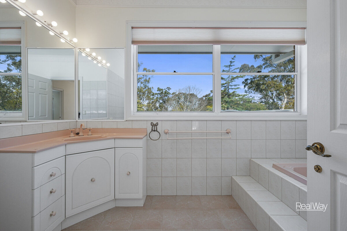 4-bedroom house at 106 - 108 Prince Henry Drive, Prince Henry Heights, Qld, 4350, , Queensland