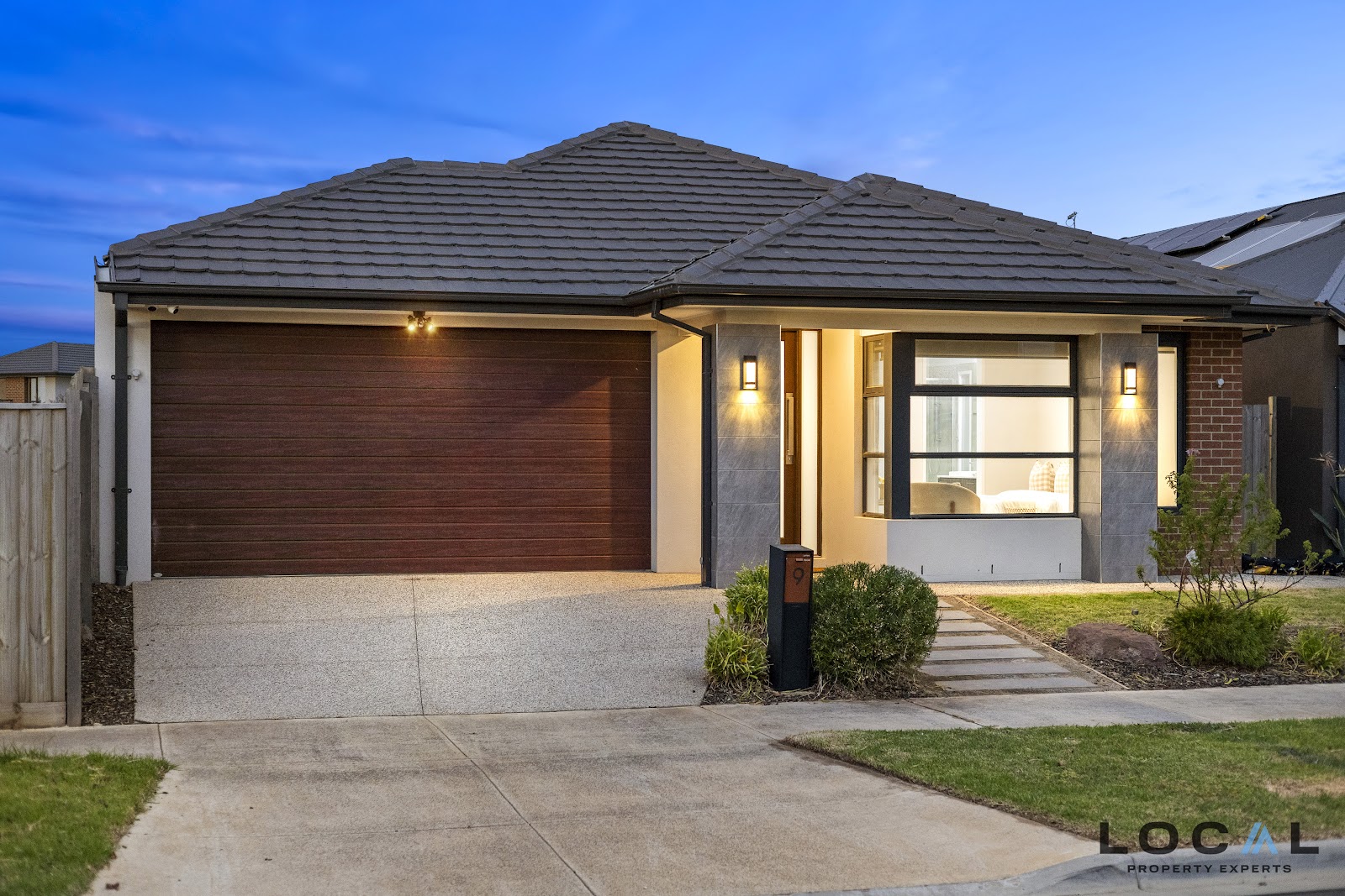 9 Eskdale Street, Werribee, VIC 3030 - Image 1