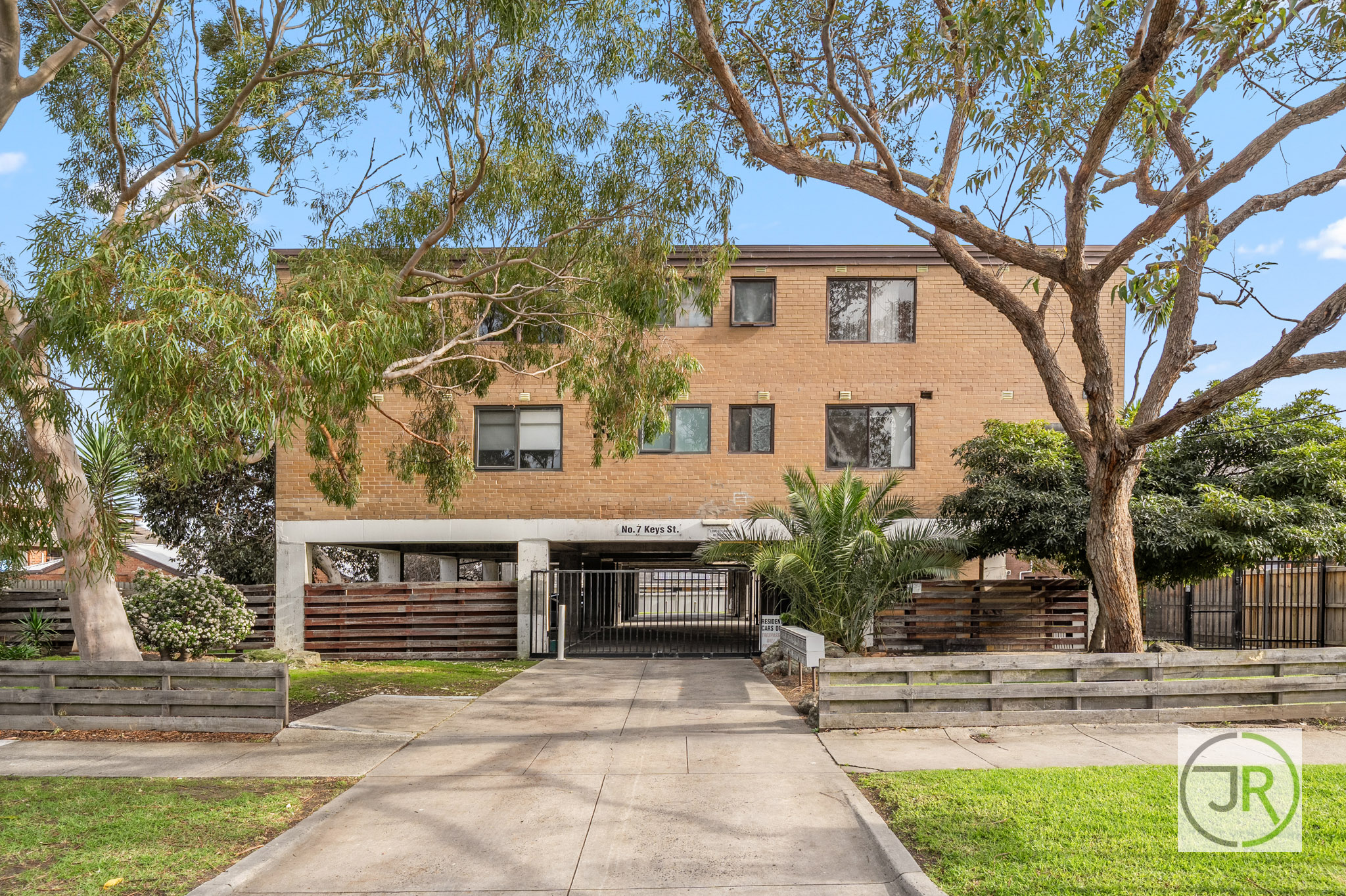 11 7 KEYS STREET, DANDENONG VIC 3175 - Image 1