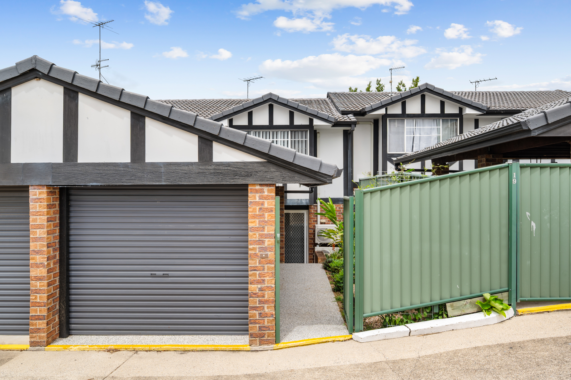 18/18 Magellan Road, Springwood, Qld, 4127 - Image 2