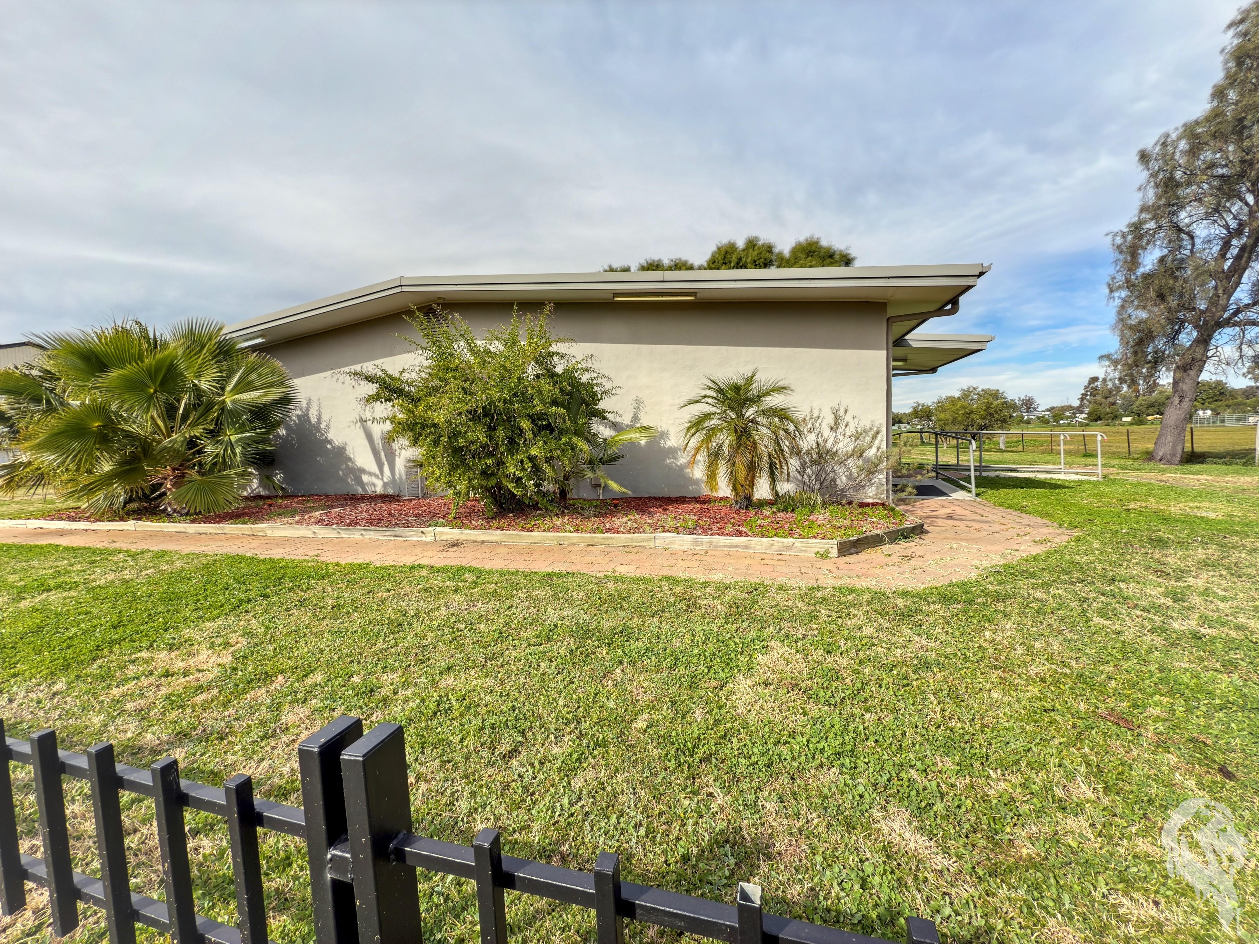 16 Violet Street, Narrabri, NSW 2390 - Image 2
