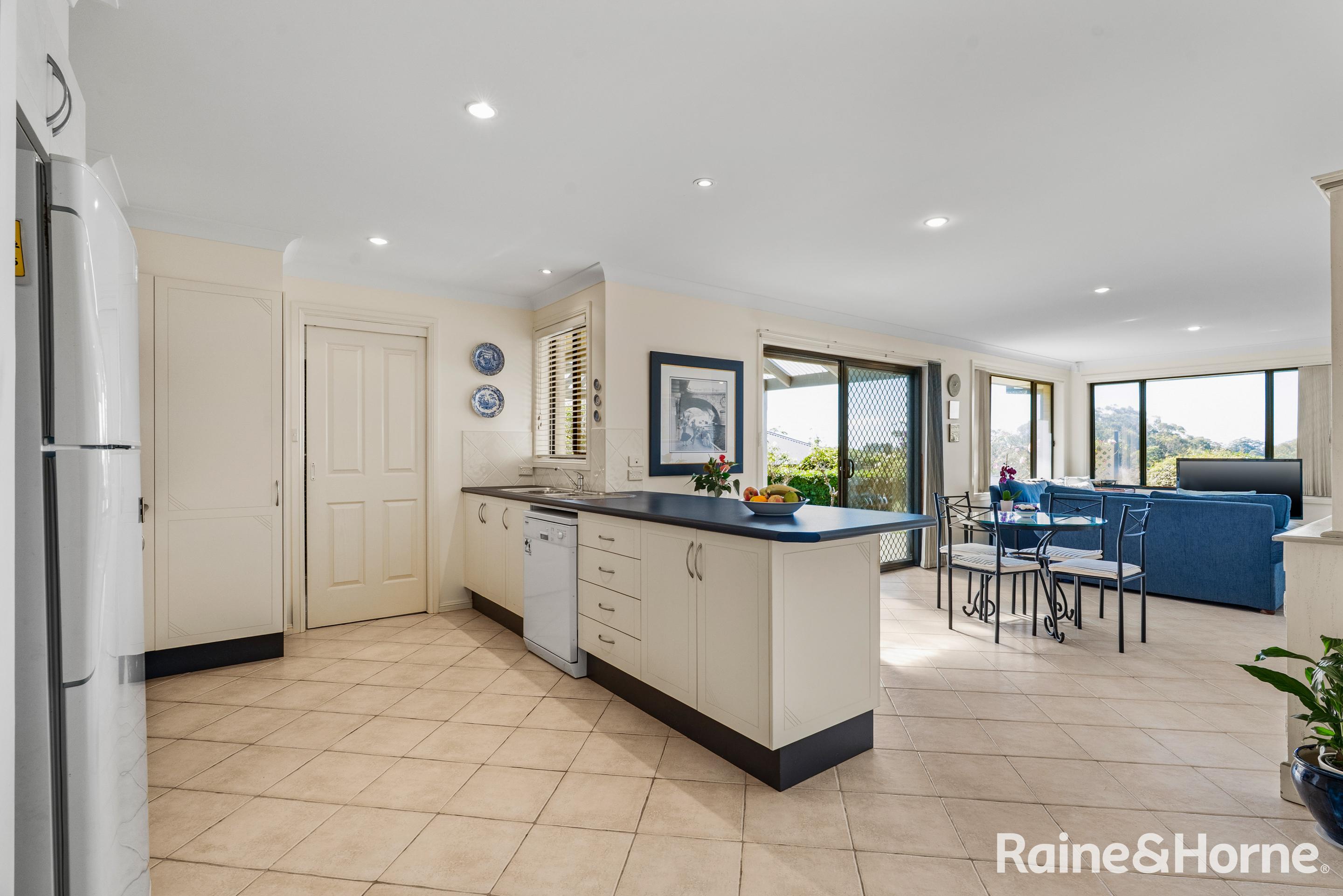 74 GOLDEN WATTLE DRIVE, Ulladulla NSW 2539 - Image 4