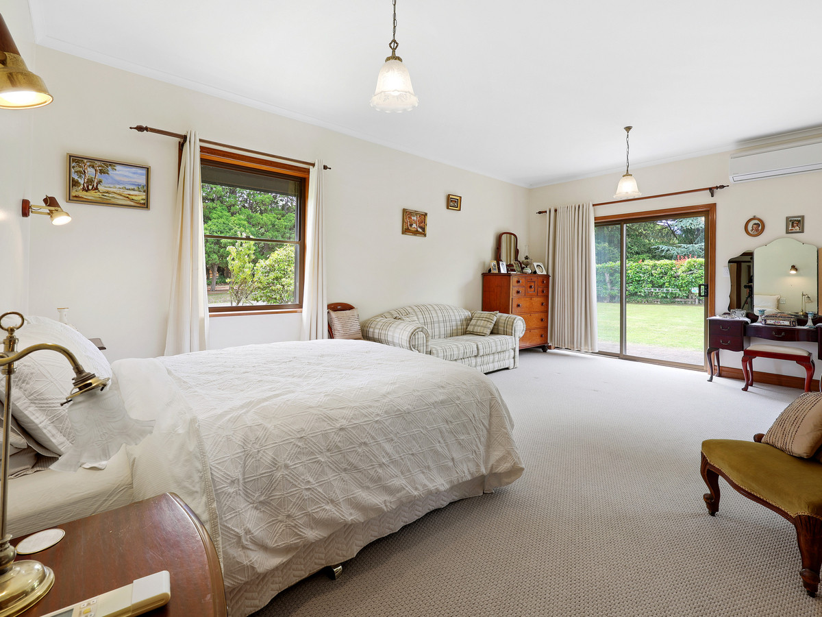 5-bedroom house at 30 Mcarthur Street, Hamilton, Vic, 3300, Southern Grampians, Victoria