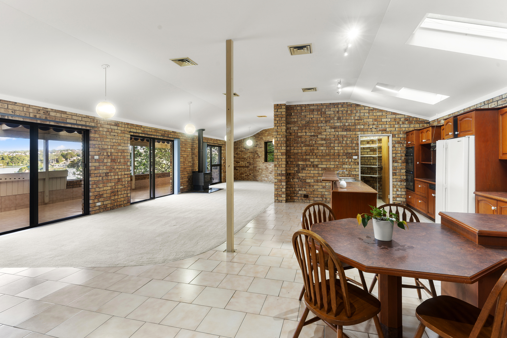 4-bedroom house at 539 WILLARONG ROAD, Caringbah South NSW 2229, Sutherland, New South Wales