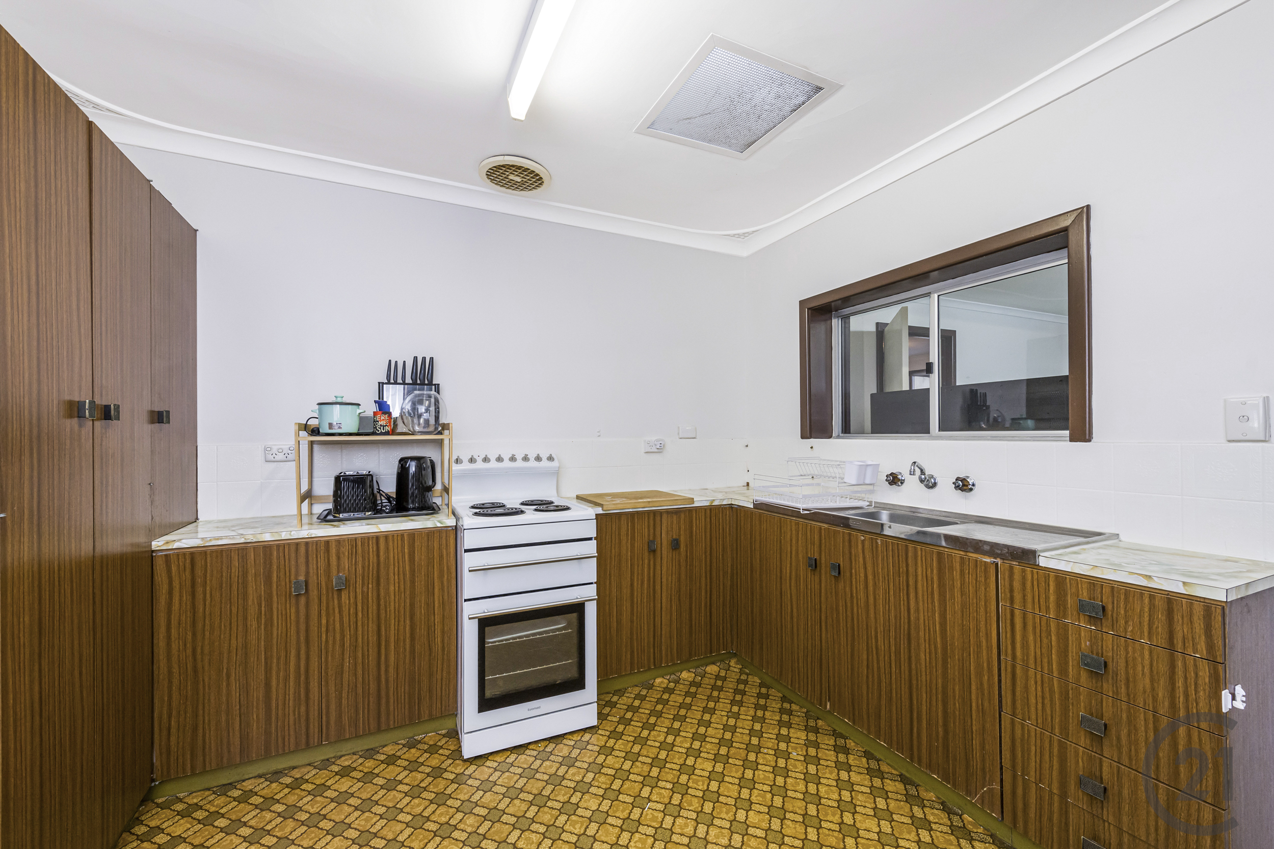 12 MATHEW STREET, Falcon WA 6210 - Image 9