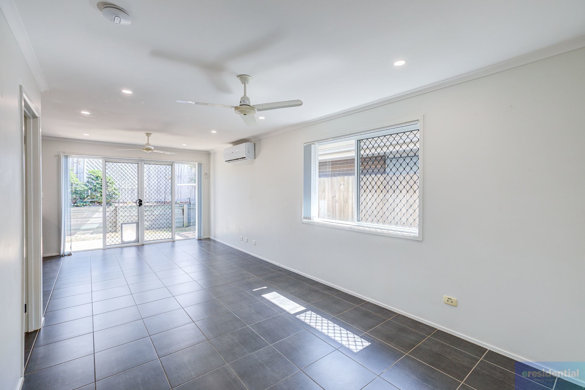 Alberi 201 2 9 Babich Court, Holmview QLD 4207 - Image 2