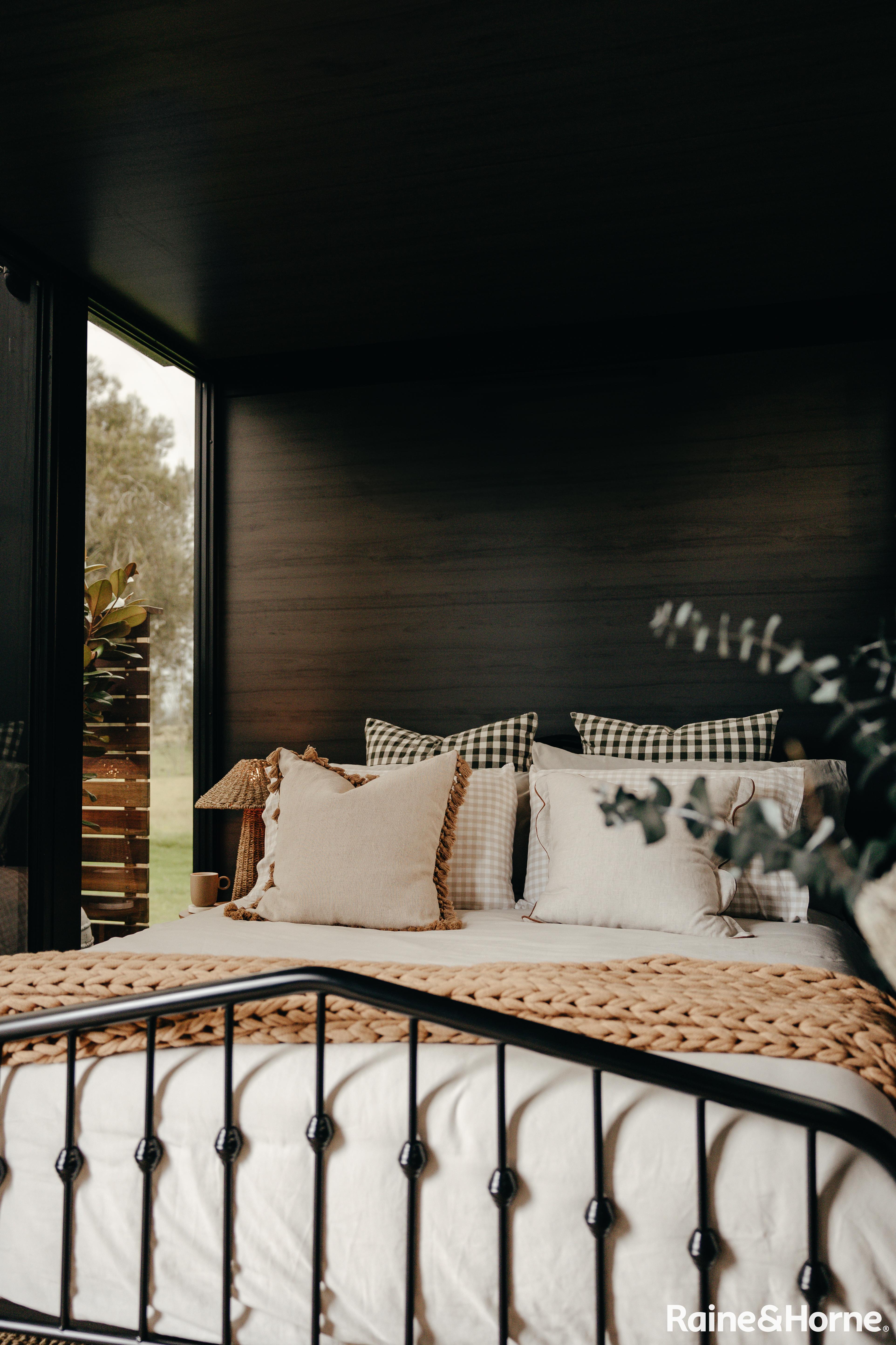 5-bedroom house at 511 Coolangatta Road, Far Meadow, NSW 2535, Shoalhaven, New South Wales