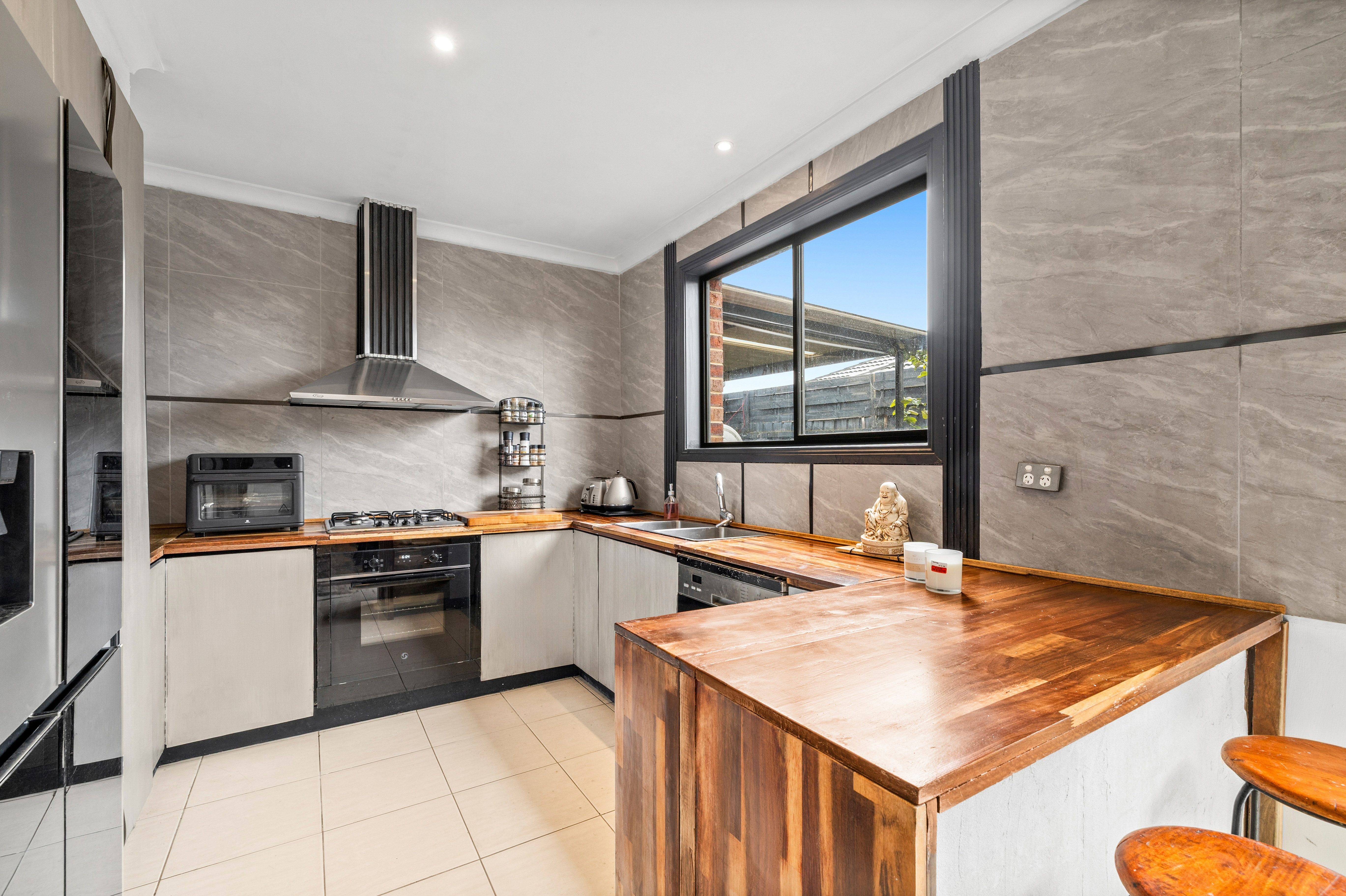 3 7 ACHERON STREET, EPPING VIC 3076 - Image 2