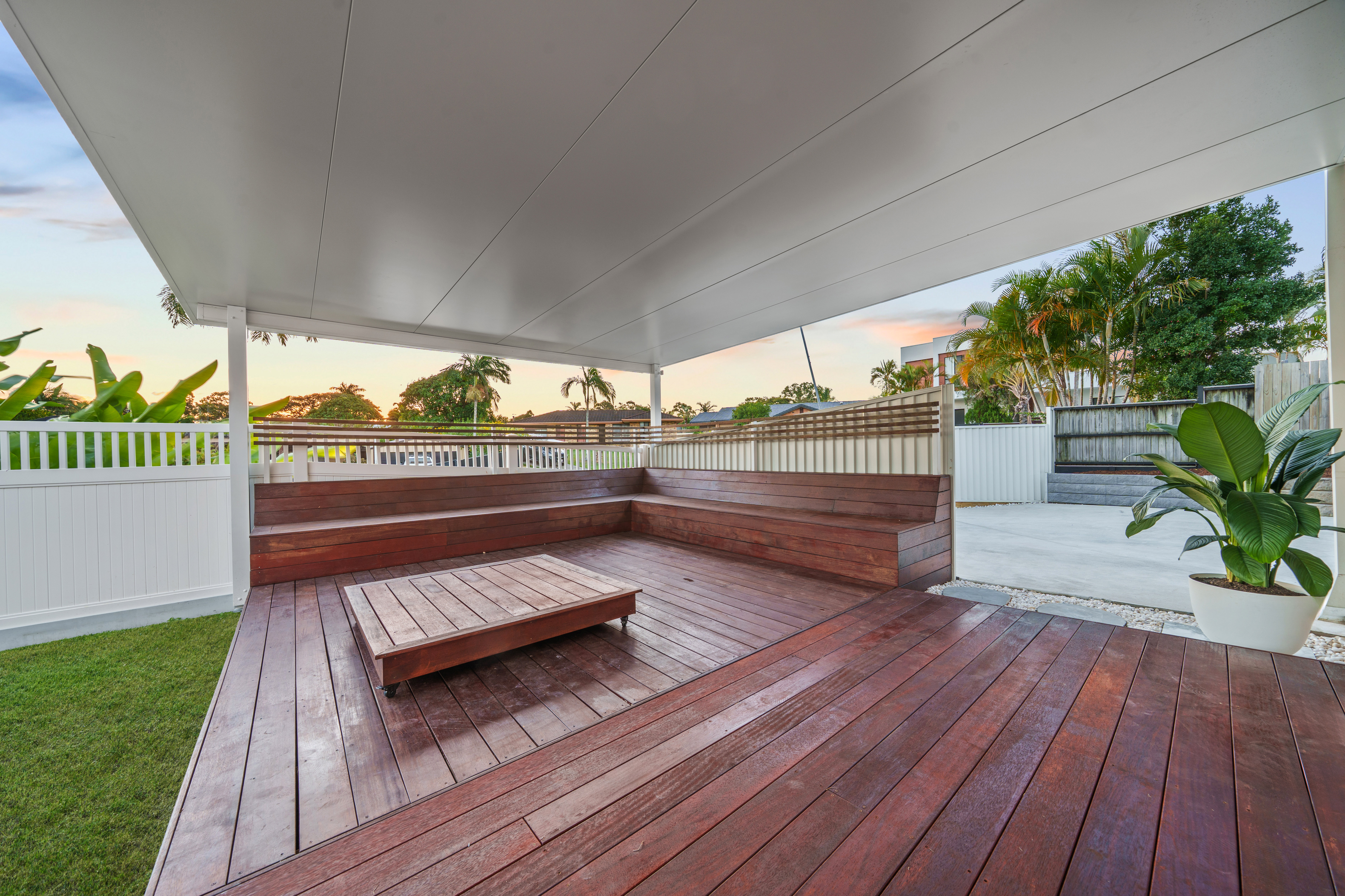 1 LEAFY CLOSE, Burleigh Waters QLD 4220 - Image 4