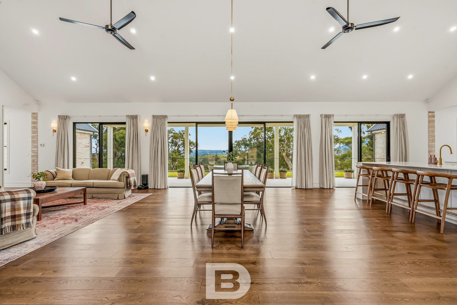 13 COORAMINTA CRESCENT, New Gisborne VIC 3438 - Image 4